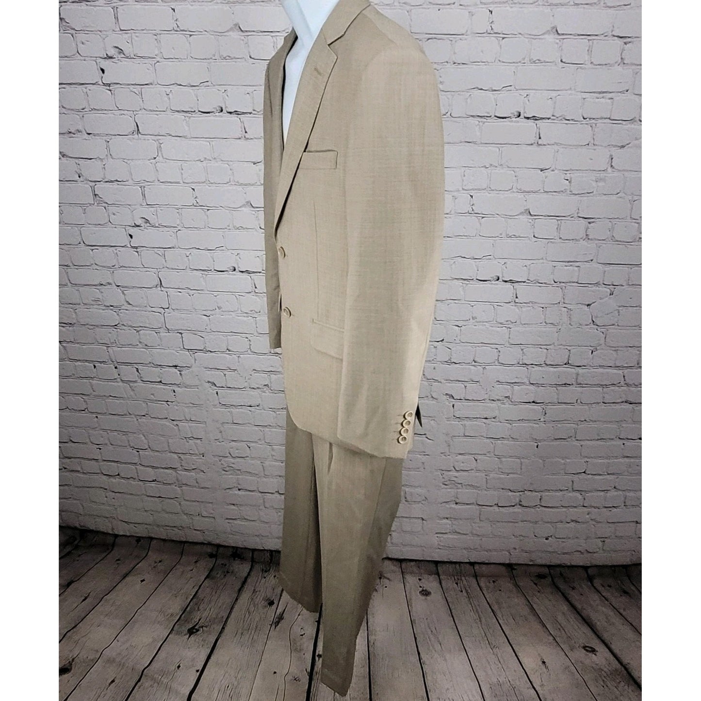Mantoni Beige 100% Wool Super Fine Wrinkle Resistant Full Suit Set 38 (34x30)