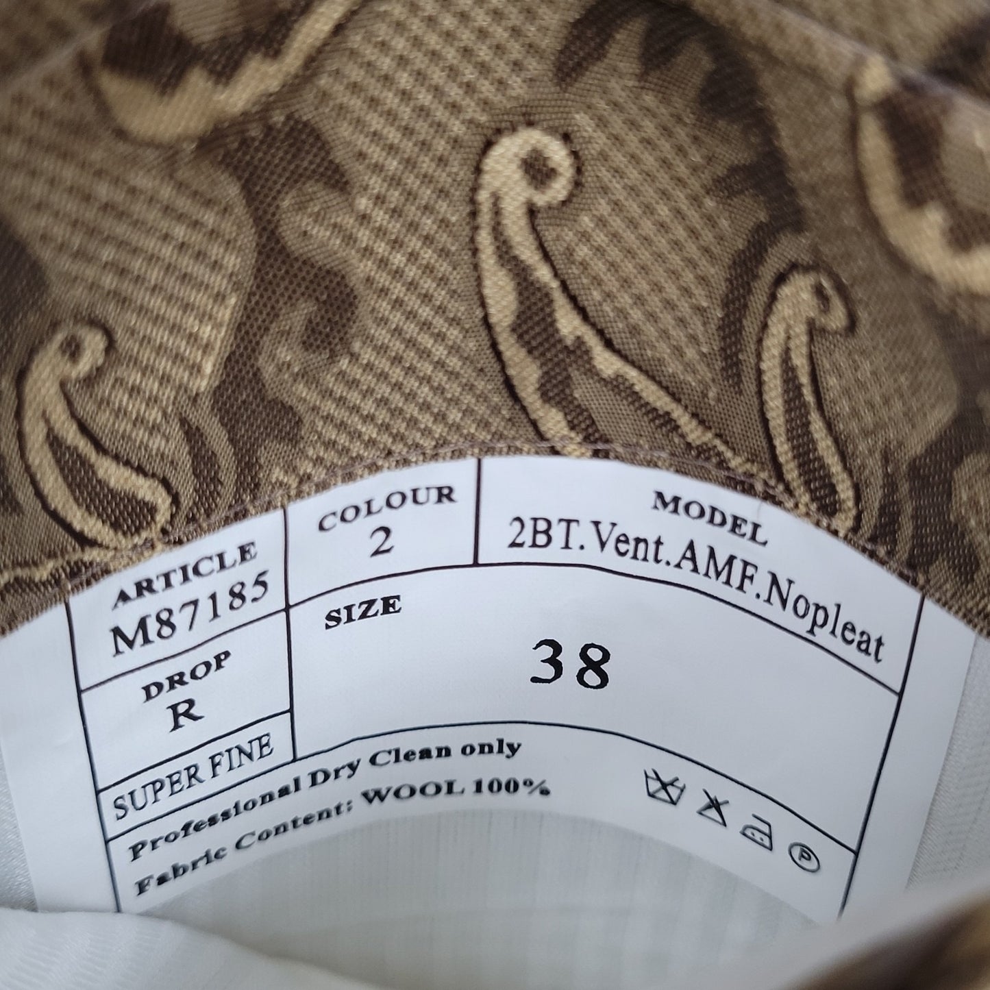 Mantoni Beige 100% Wool Super Fine Wrinkle Resistant Full Suit Set 38 (34x30)