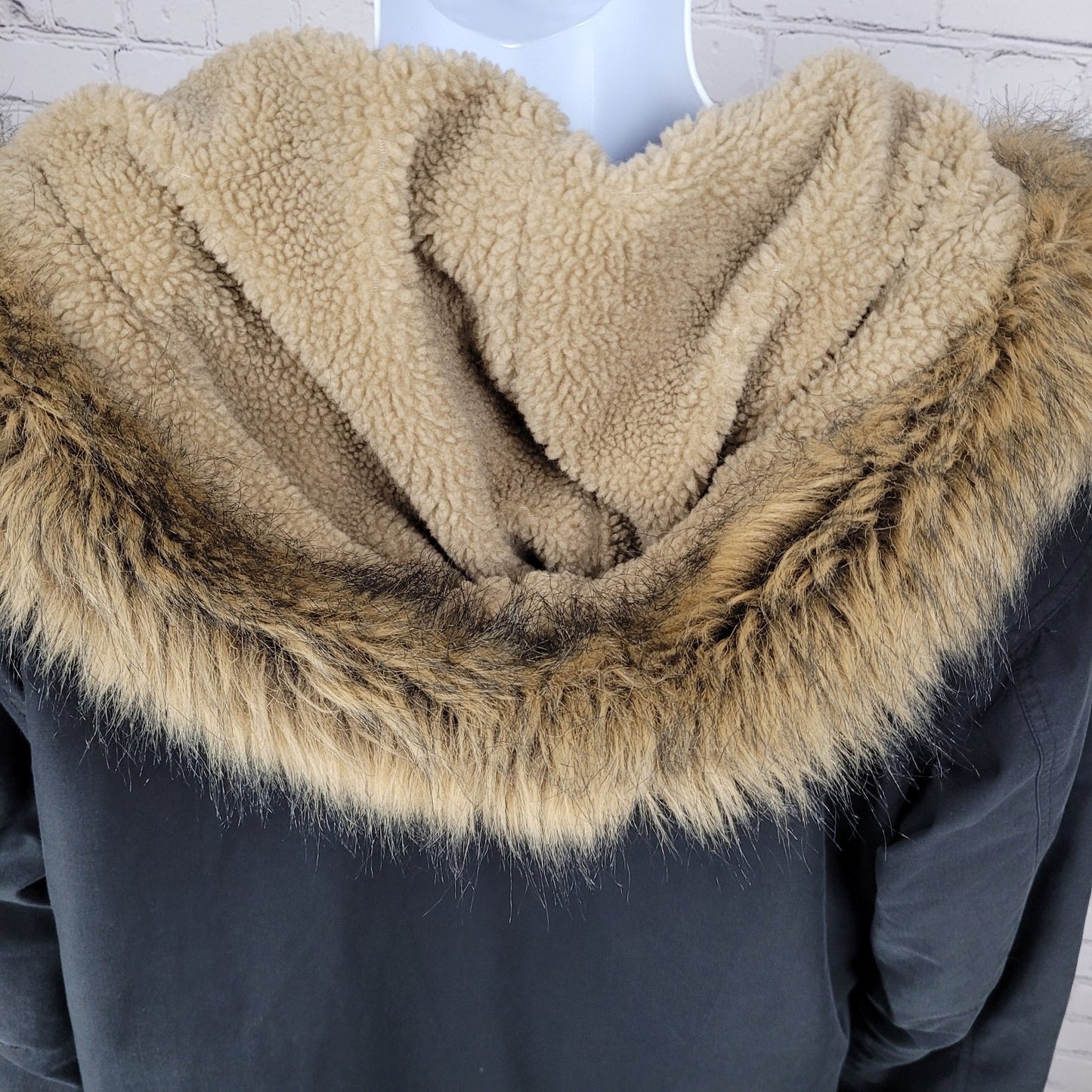 Ben Sherman Black World Tour Fur Hooded Full Zip Insulated Parka Coat Size 3 L