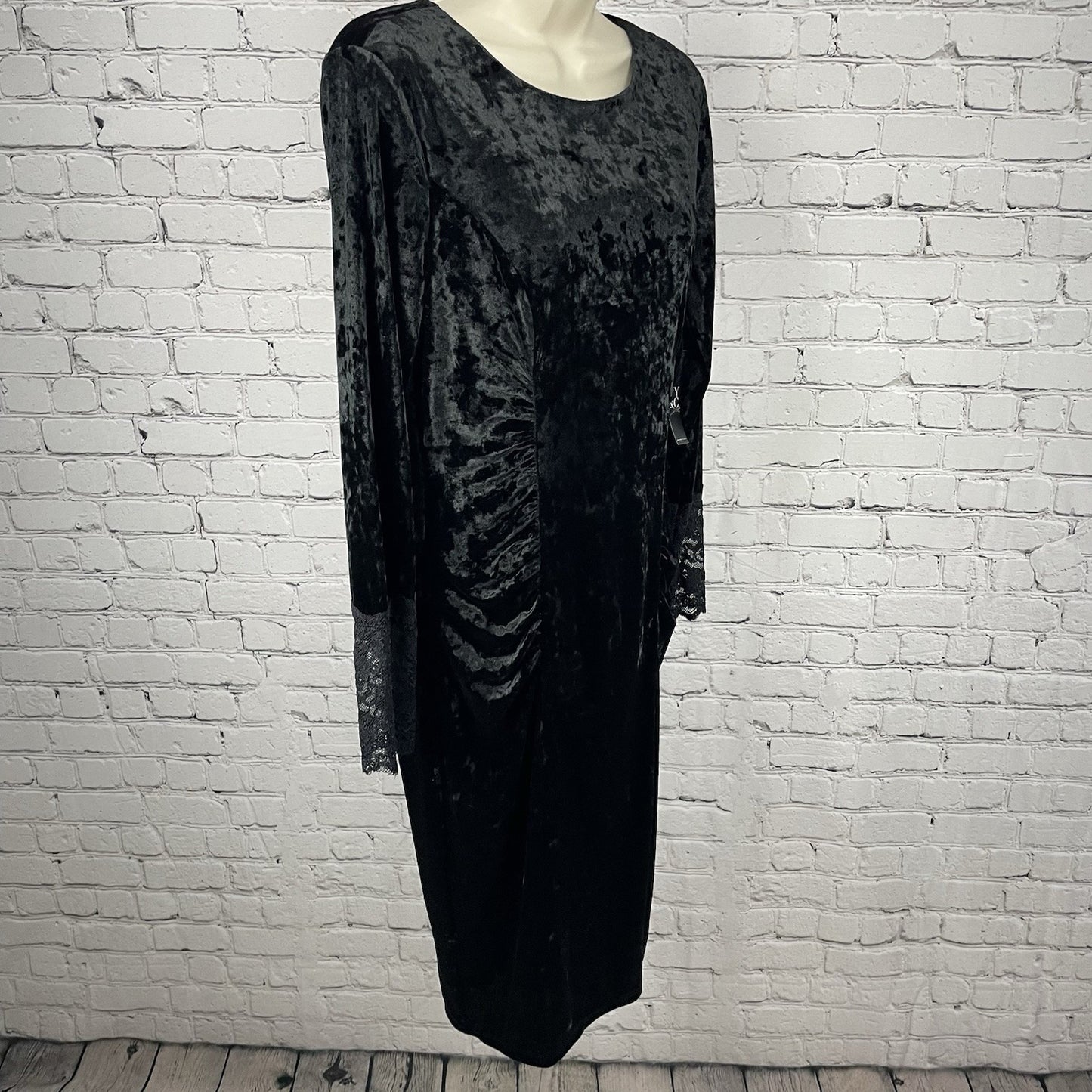 NWT New York & Company Stretch Black Velour Lace Zipped Bodycon Dress Medium M