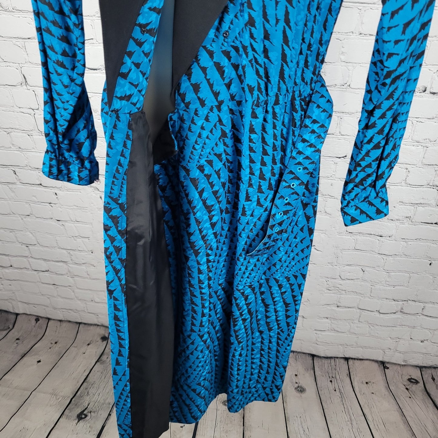 VTG Neiman Marcus Blue 100% Silk Belted Long Sleeve Collared Midi Dress Size 8