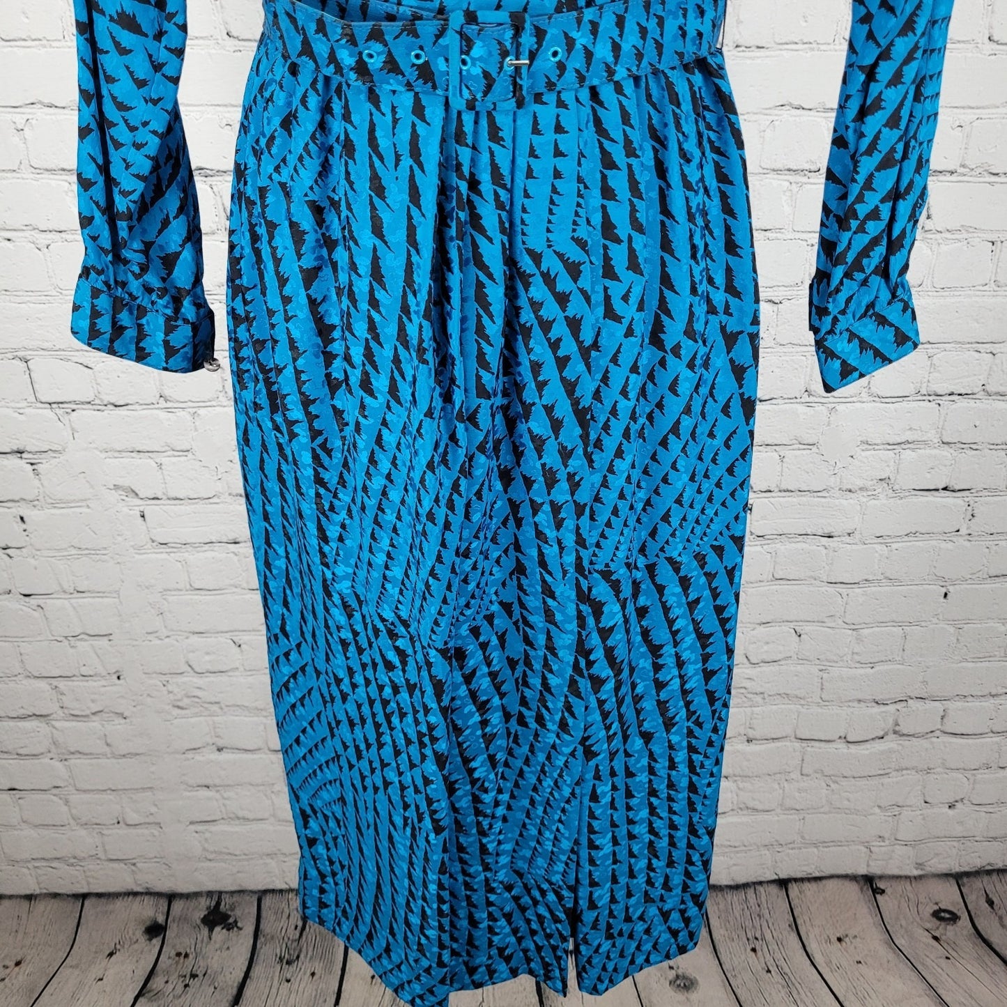 VTG Neiman Marcus Blue 100% Silk Belted Long Sleeve Collared Midi Dress Size 8