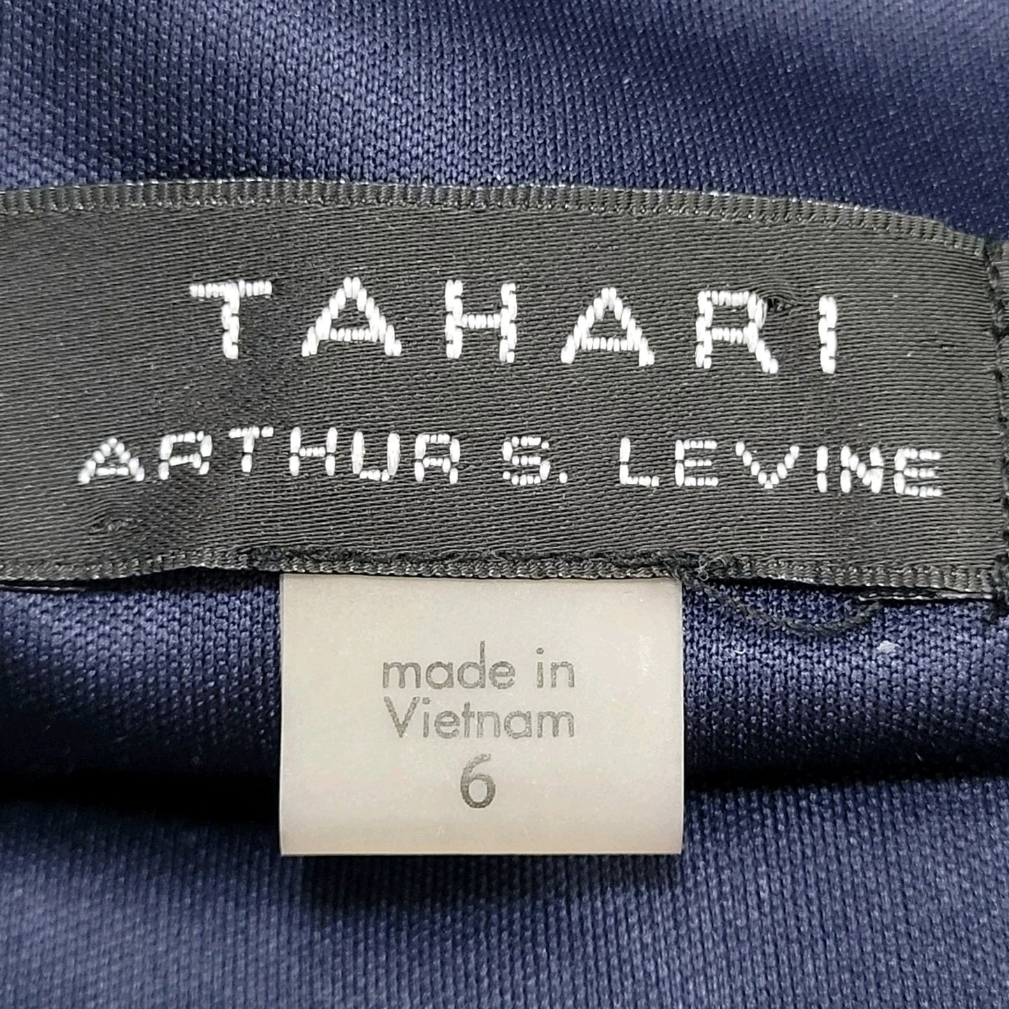 Tahari Navy Floral Short Sleeve Back Zip Slit Stretch Lined Shift Dress Size 6