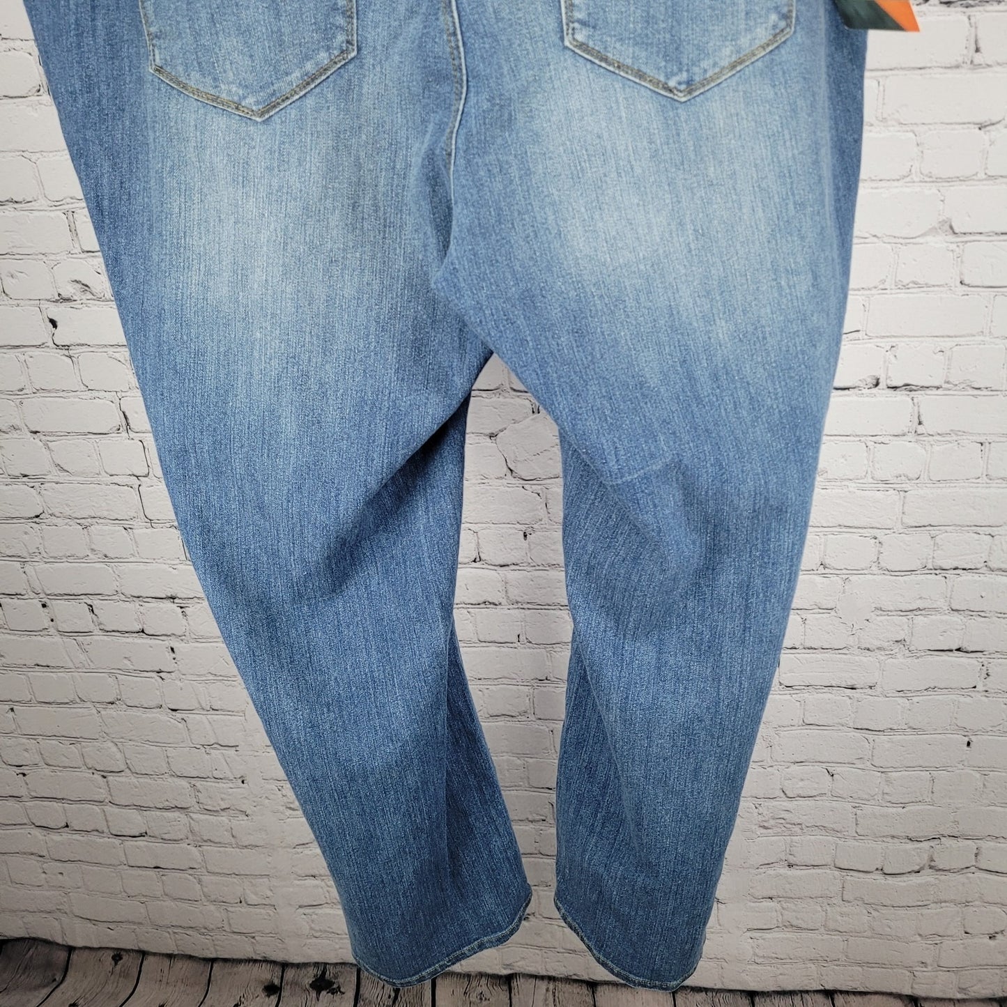 DKNY Jeans Blue Denim Spring Street Jean Mid Rise Flare 28WR (46x33)