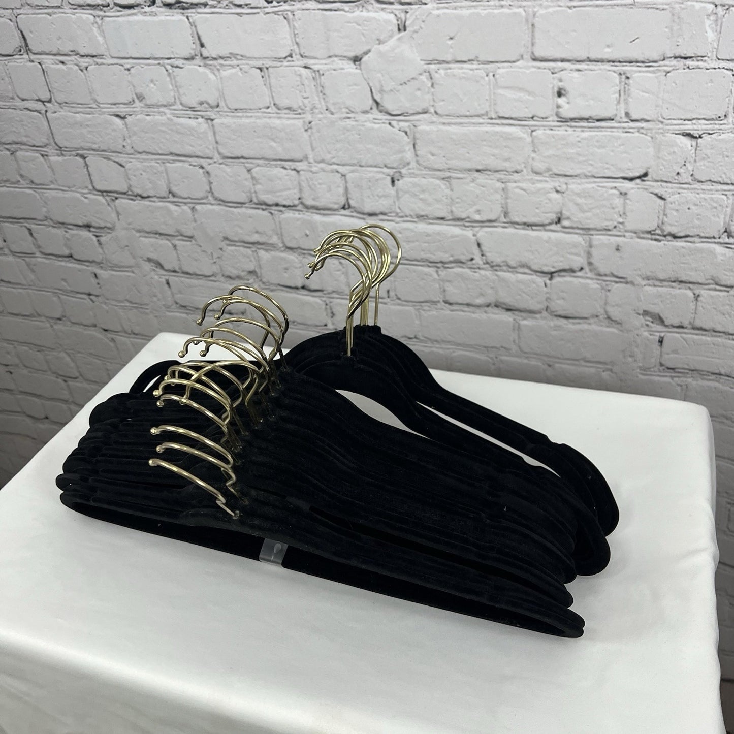 Velvet Thin Black Gold Non-Slip Clothing Hangers, 50 Pack