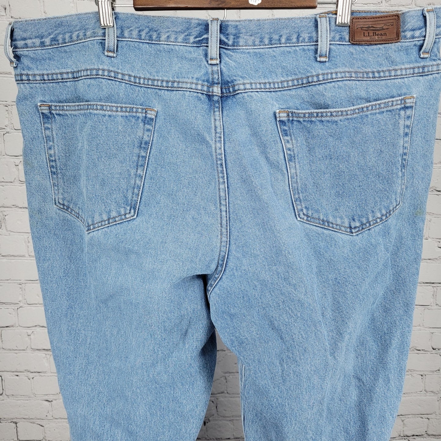 LL Bean Blue 100% Cotton Denim Classic Fit Medium Wash Straight Work Jeans 44x30