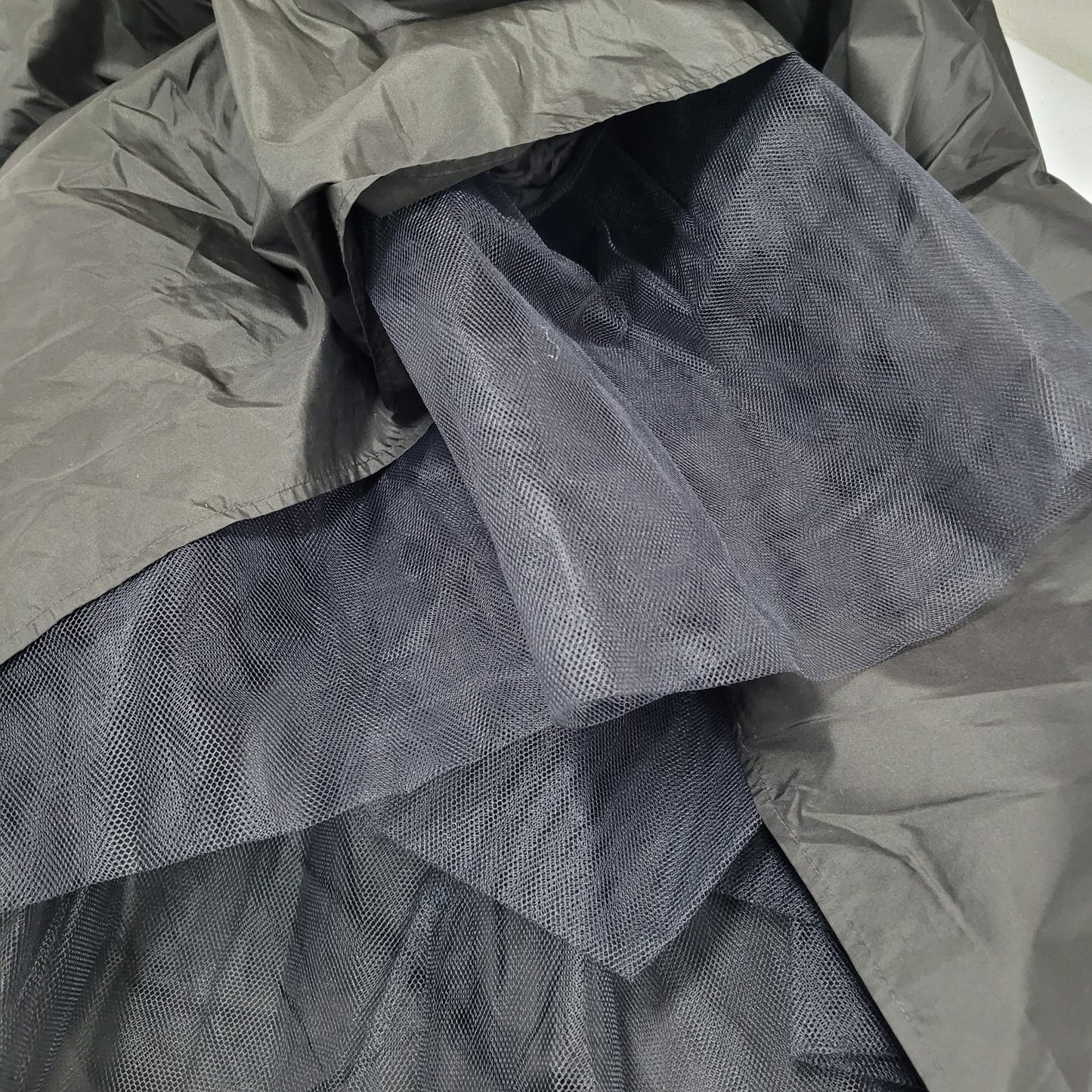 Valerie Stevens Black 100% Silk Pleated Elastic Waist Full Tulle Skirt Medium M