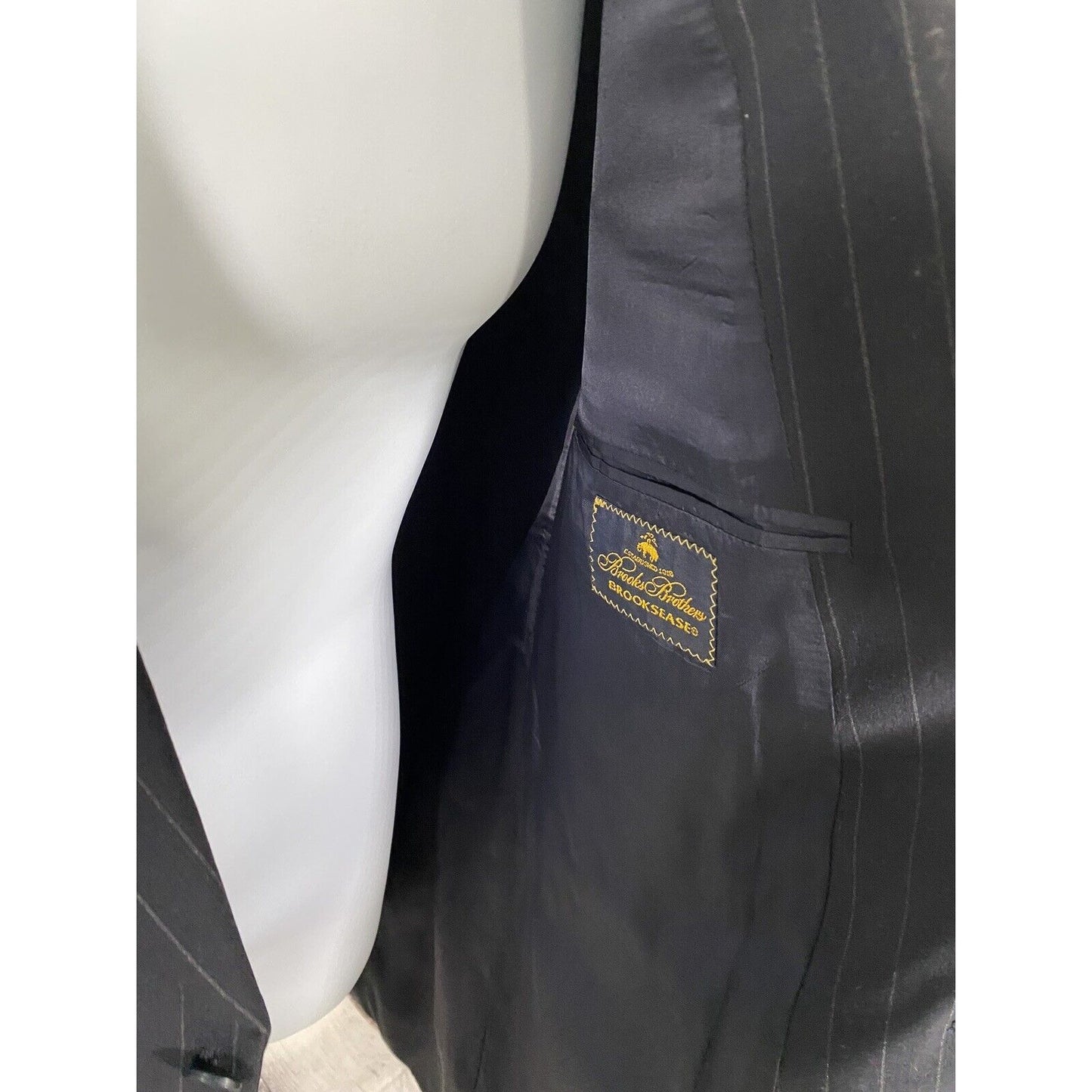 Brooks Brothers Brooksease Black Wool Striped 2 Button Blazer Jacket 43R