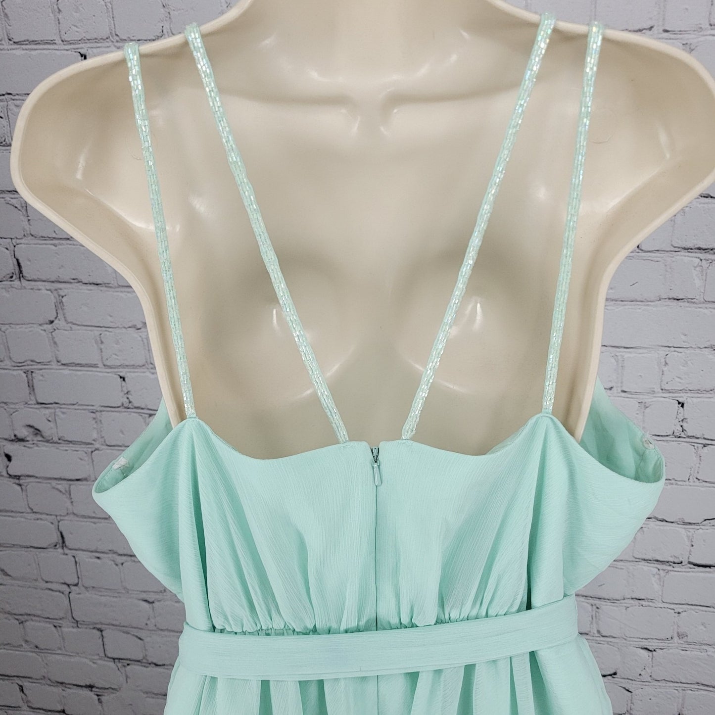David's Bridal Light Green Chiffon Beaded Strappy Belted Bridesmaid Dress 16