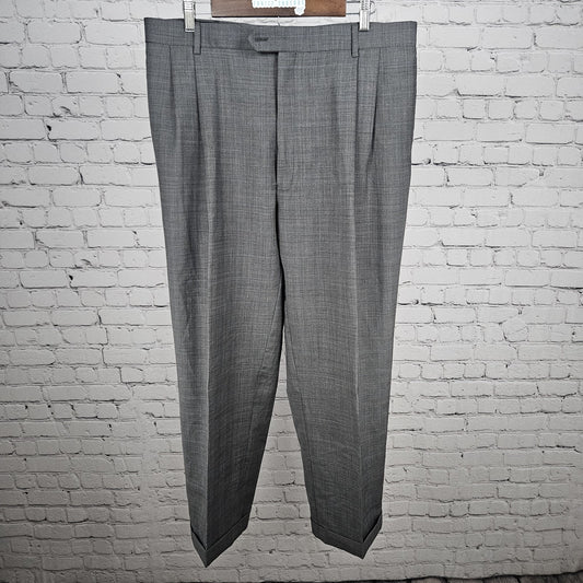 Jos A Bank Grey Glen Check Pleated Cuffed Straight Leg Dress Pants 36x29 *hole