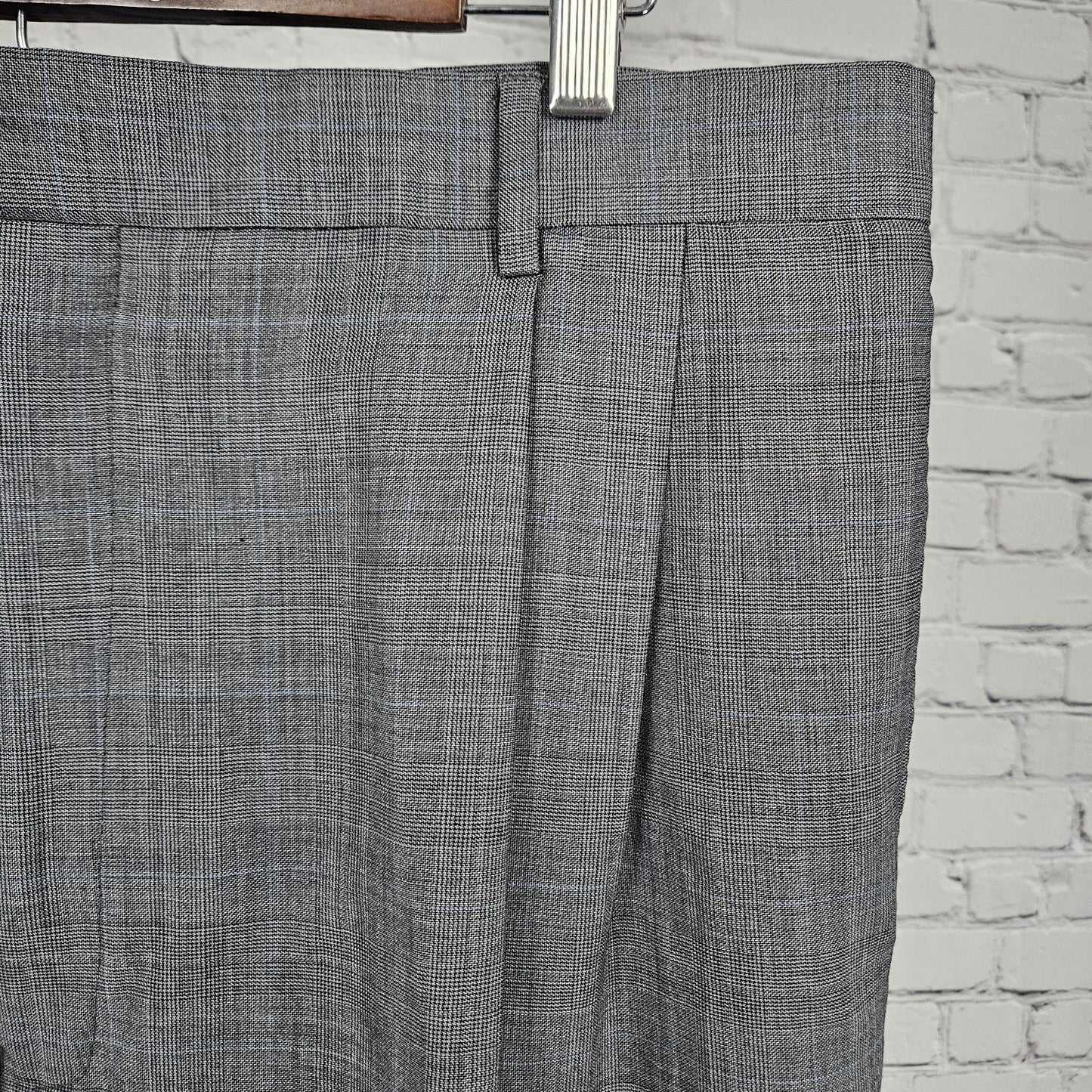 Jos A Bank Grey Glen Check Pleated Cuffed Straight Leg Dress Pants 36x29 *hole