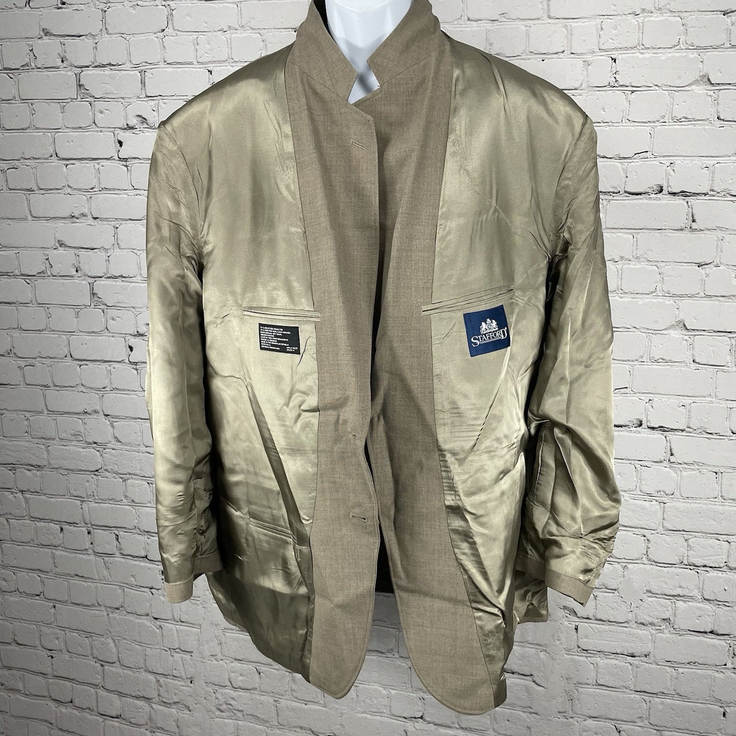 Stafford Brown Worsted Wool Blend 2 Button Vented Blazer Sport Coat Size 48R