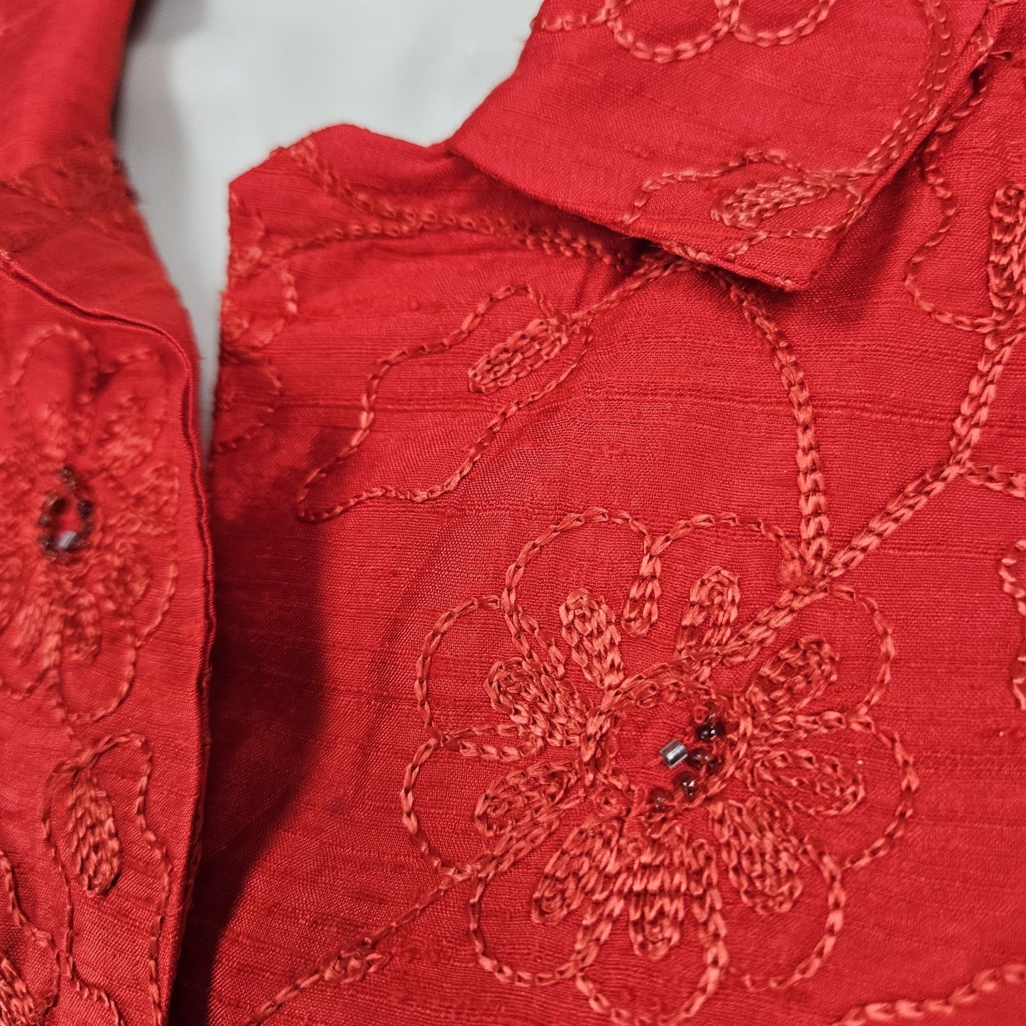 VTG Chico's Design Red Silk Embroidered Flowers Beaded 3/4 Sleeve Top 3 US 16