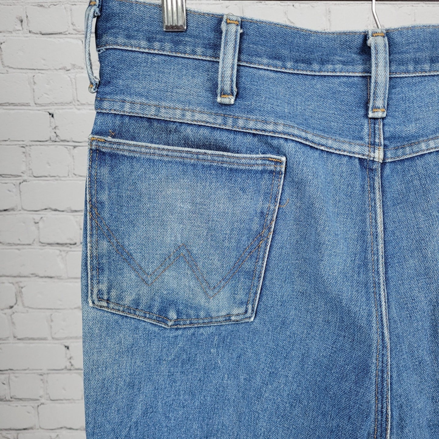 VTG Wrangler Blue Denim 100% Cotton Straight Leg Jeans USA 34x32 (32x31)
