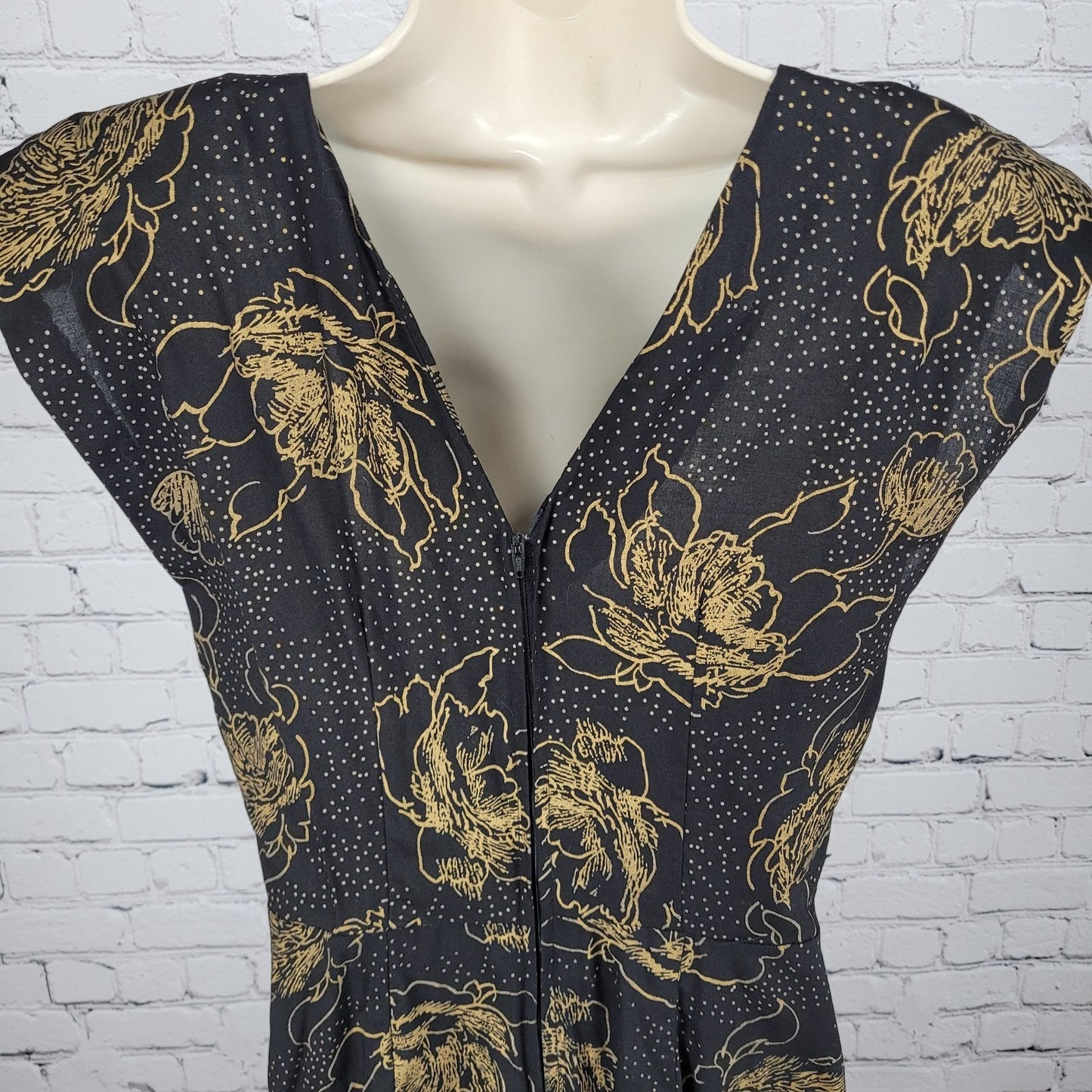 VTG Milanzo Black & Gold Floral Shoulder Pad Pegged Midi Dress USA Made Size 11