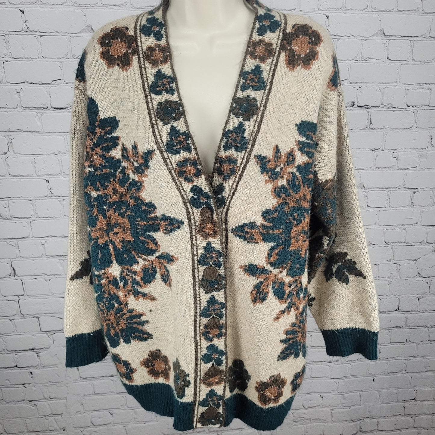 Zara Beige Floral Cozy Buttoned V Neck Oversized Cardigan Sweater Size Small S