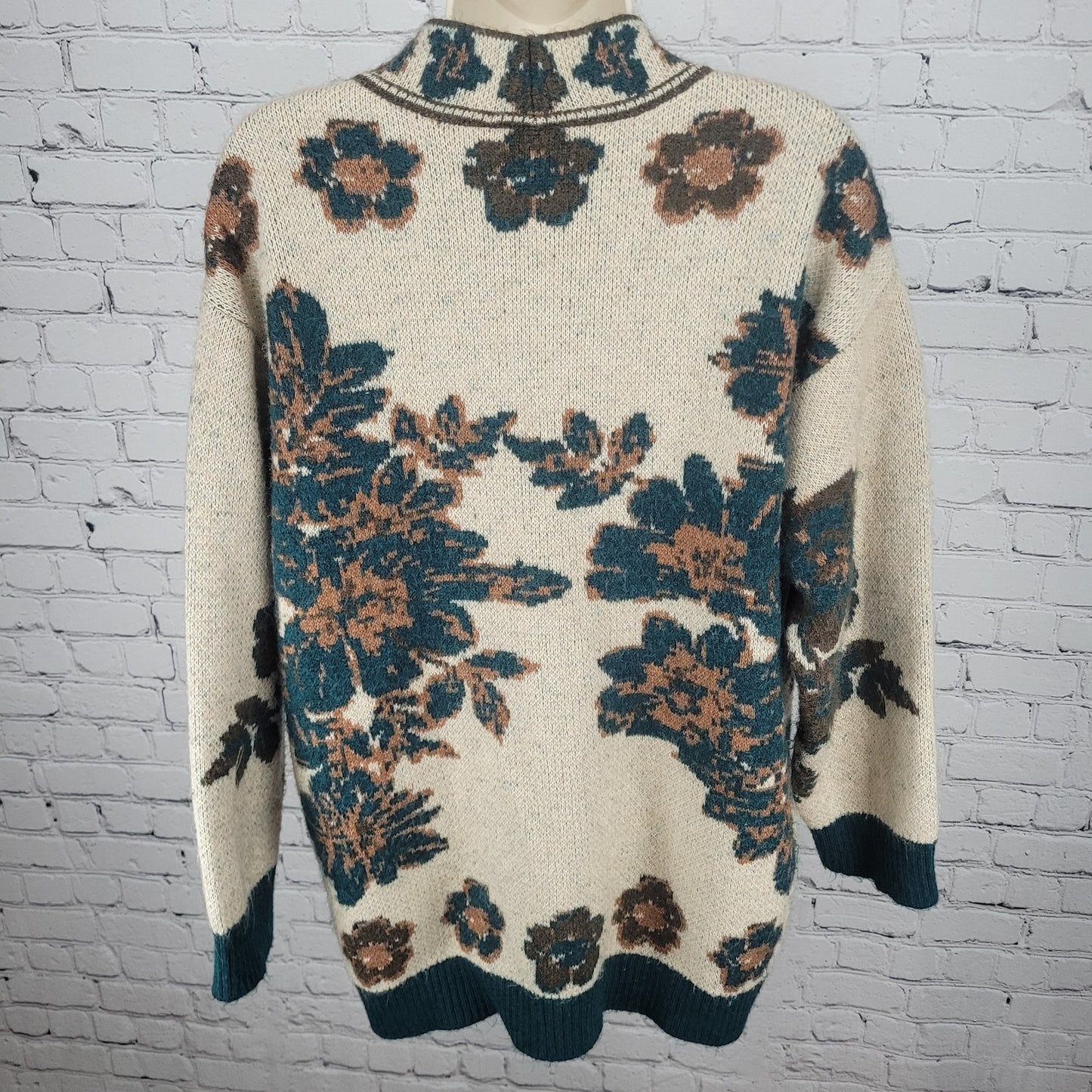 Zara Beige Floral Cozy Buttoned V Neck Oversized Cardigan Sweater Size Small S