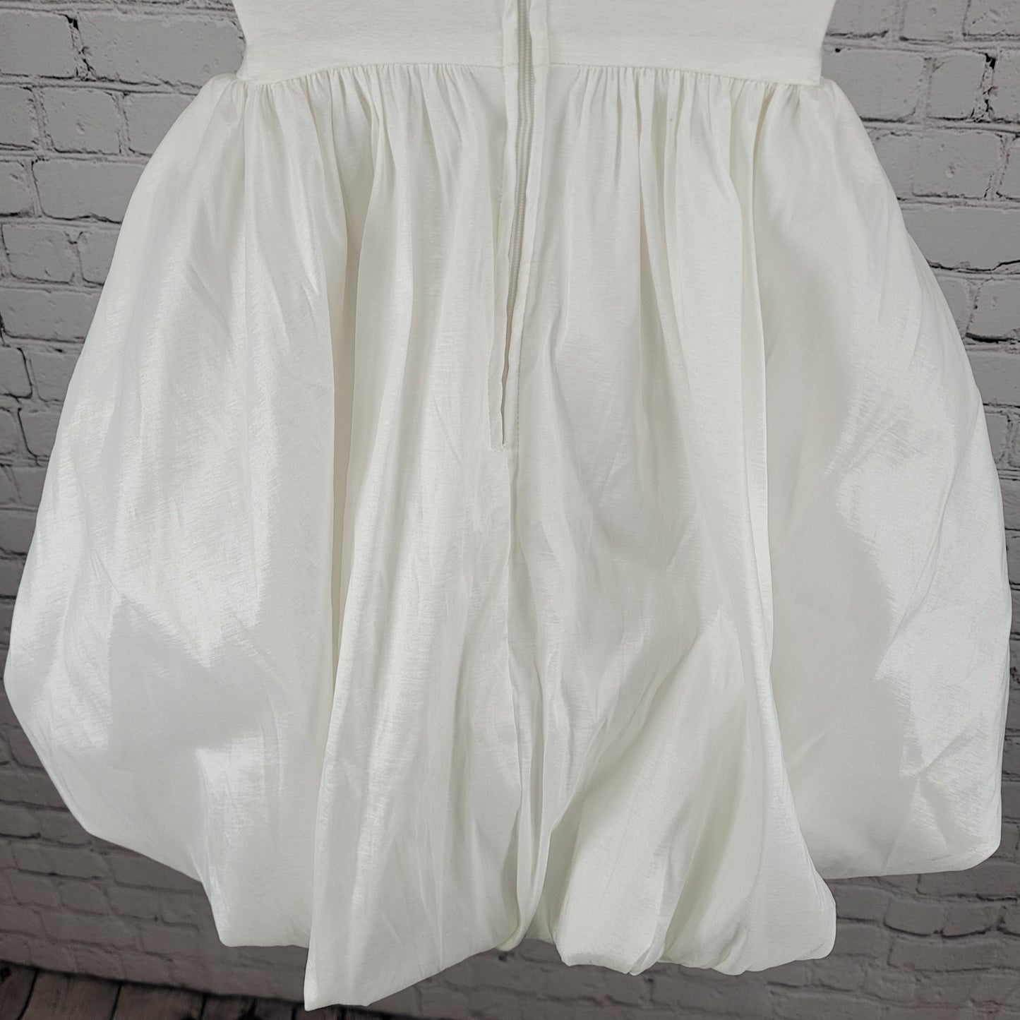 B Darlin White Sheen Pleated Padded Boned Bust Bubble Hem Dress Junior Size 0