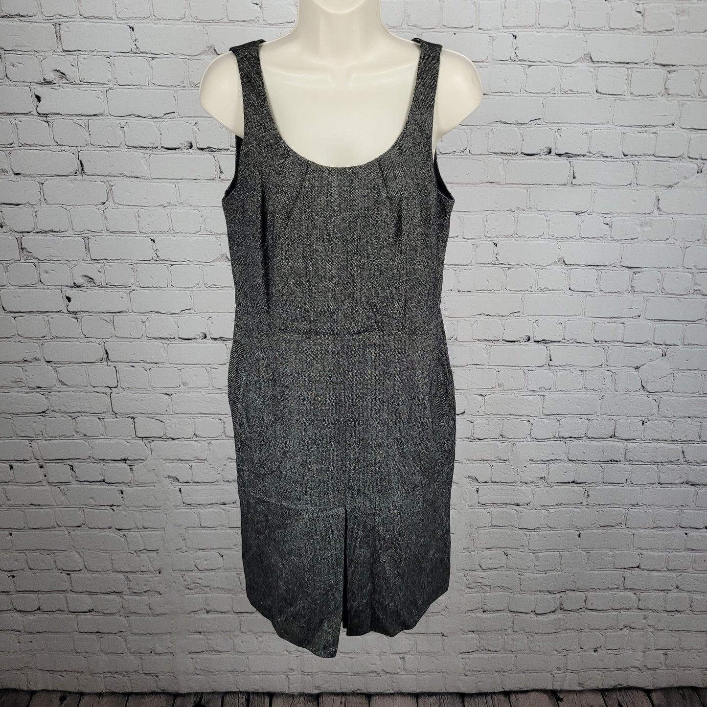 Ann Taylor Black Wool Silk Blend Sleeveless Lined Sheath Dress Petite Size 6P