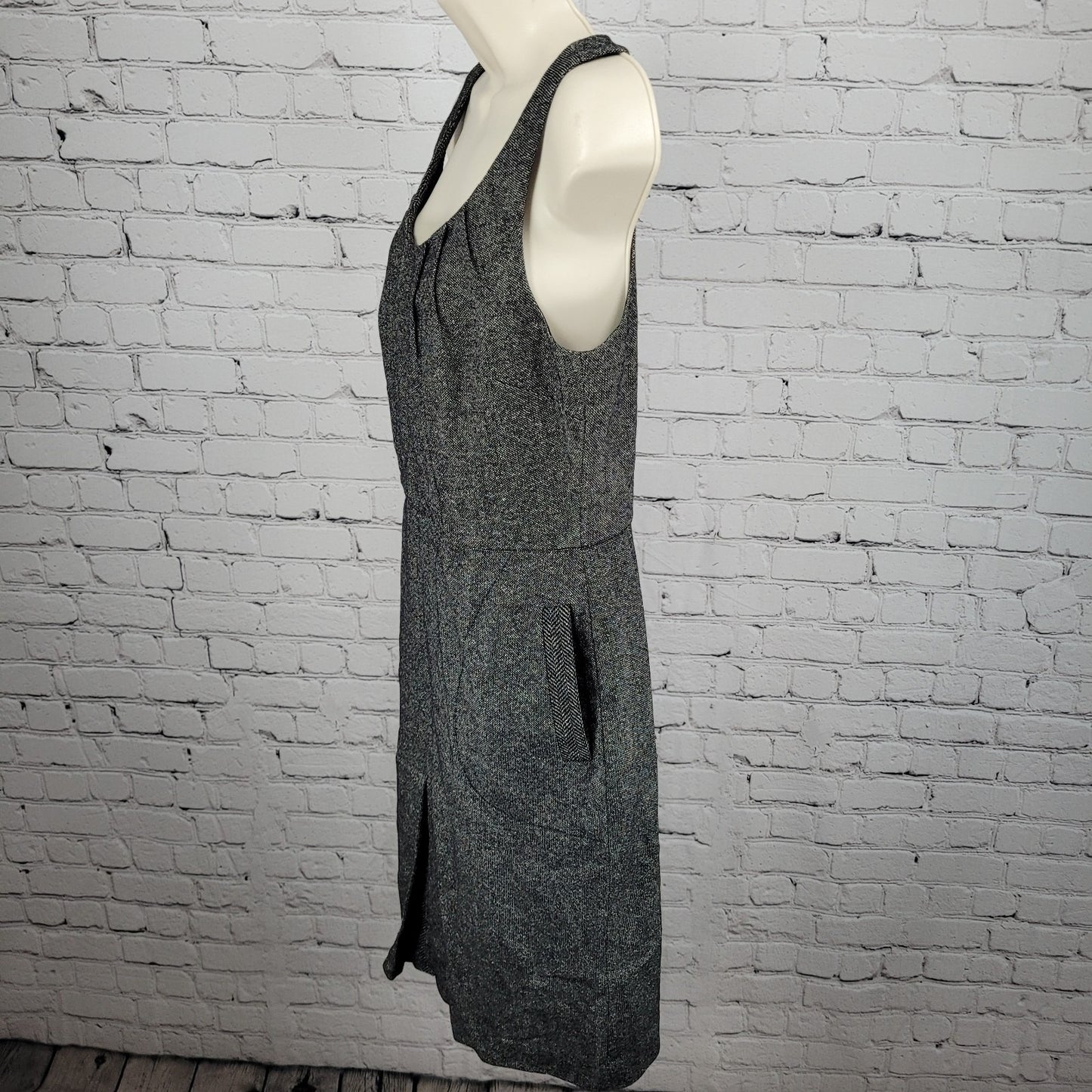 Ann Taylor Black Wool Silk Blend Sleeveless Lined Sheath Dress Petite Size 6P