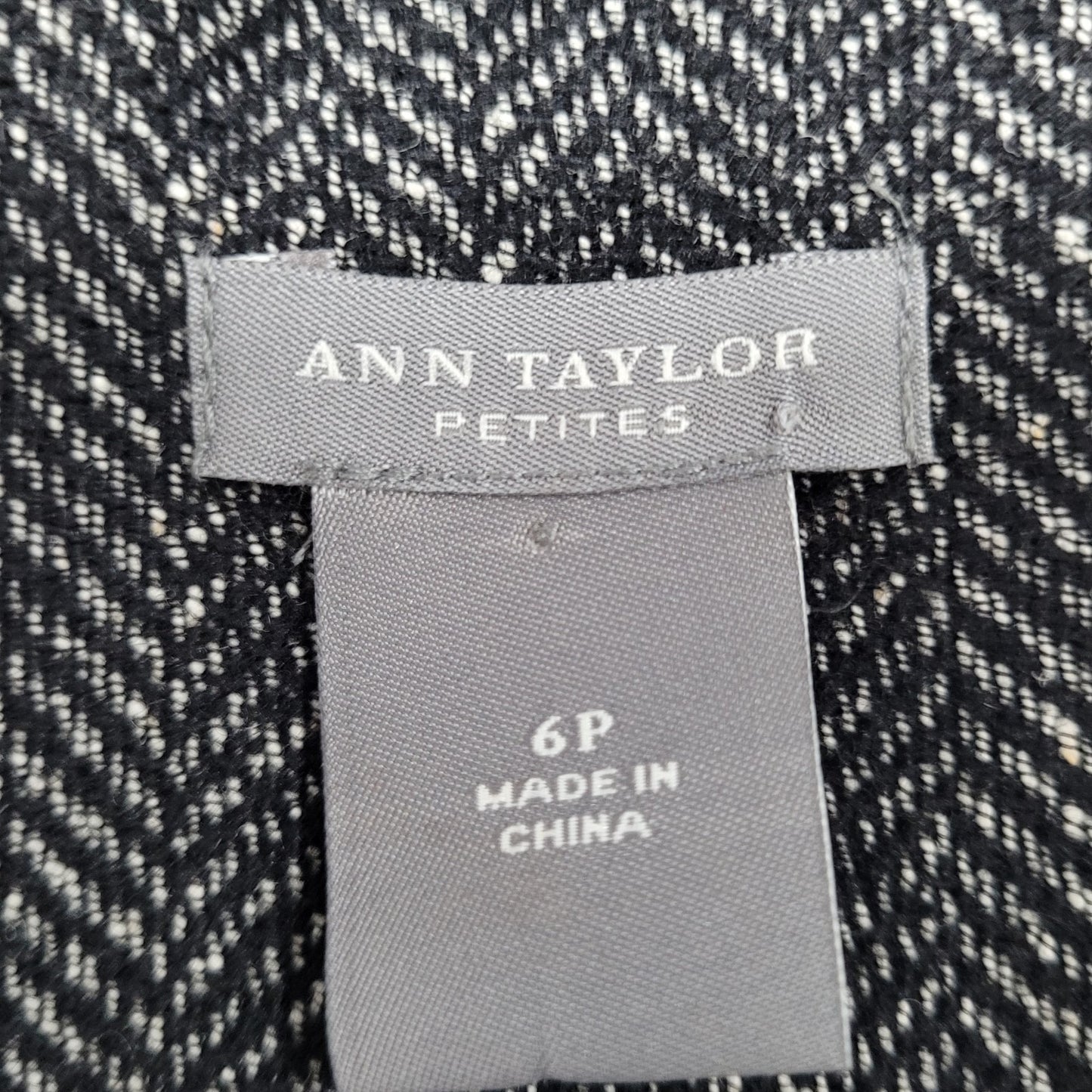 Ann Taylor Black Wool Silk Blend Sleeveless Lined Sheath Dress Petite Size 6P