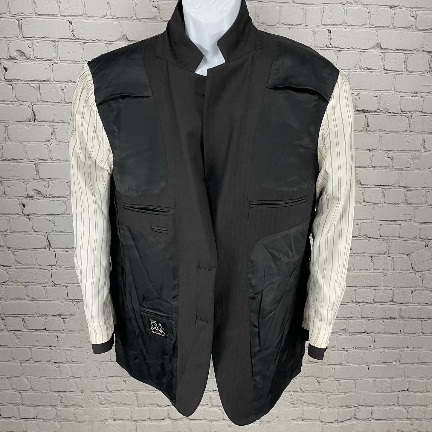 Jos A Bank Signature Collection Black Striped Wool 2 Button Blazer Sportcoat 43R