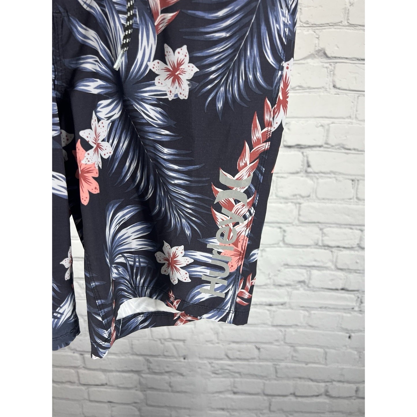 Hurley Blue Floral Pocket Drawstring Board Shorts Swim Trunks Unlined Men’s 28