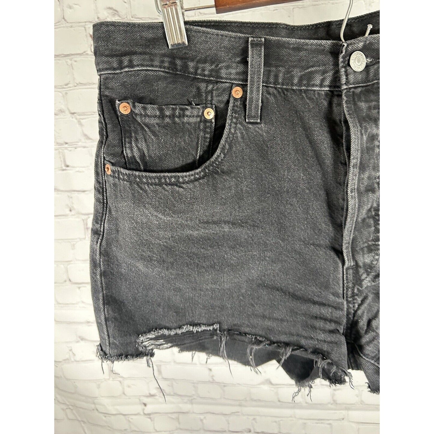 Levis 501 Button Fly High Rise Black Raw Hem Cut Off Shorts Sz 32 (32 x 2.5)