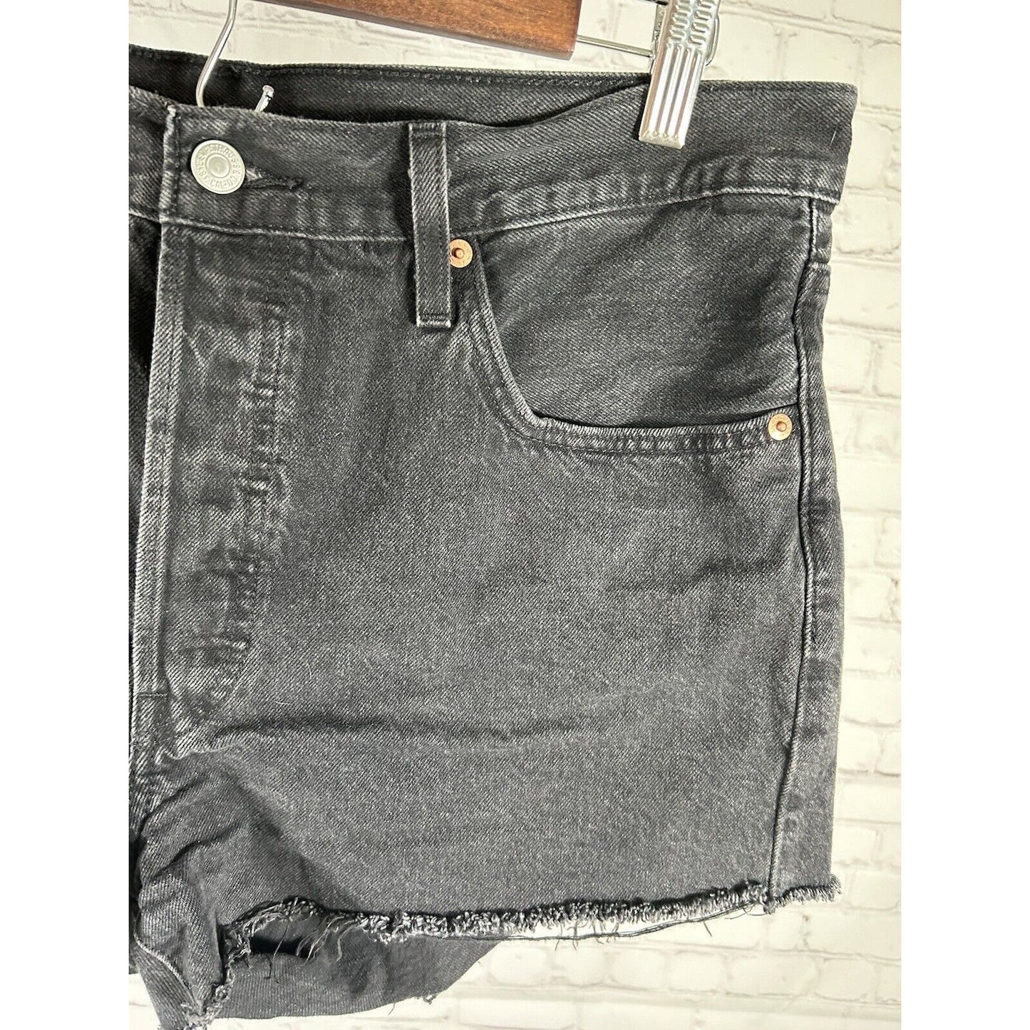 Levis 501 Button Fly High Rise Black Raw Hem Cut Off Shorts Sz 32 (32 x 2.5)