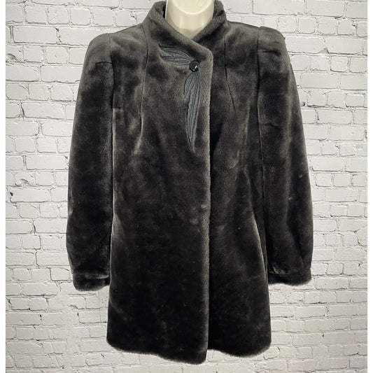 VTG Sasson NY Paris Grey Faux Fur Buttoned Lined Padded Pockets Coat Size 6