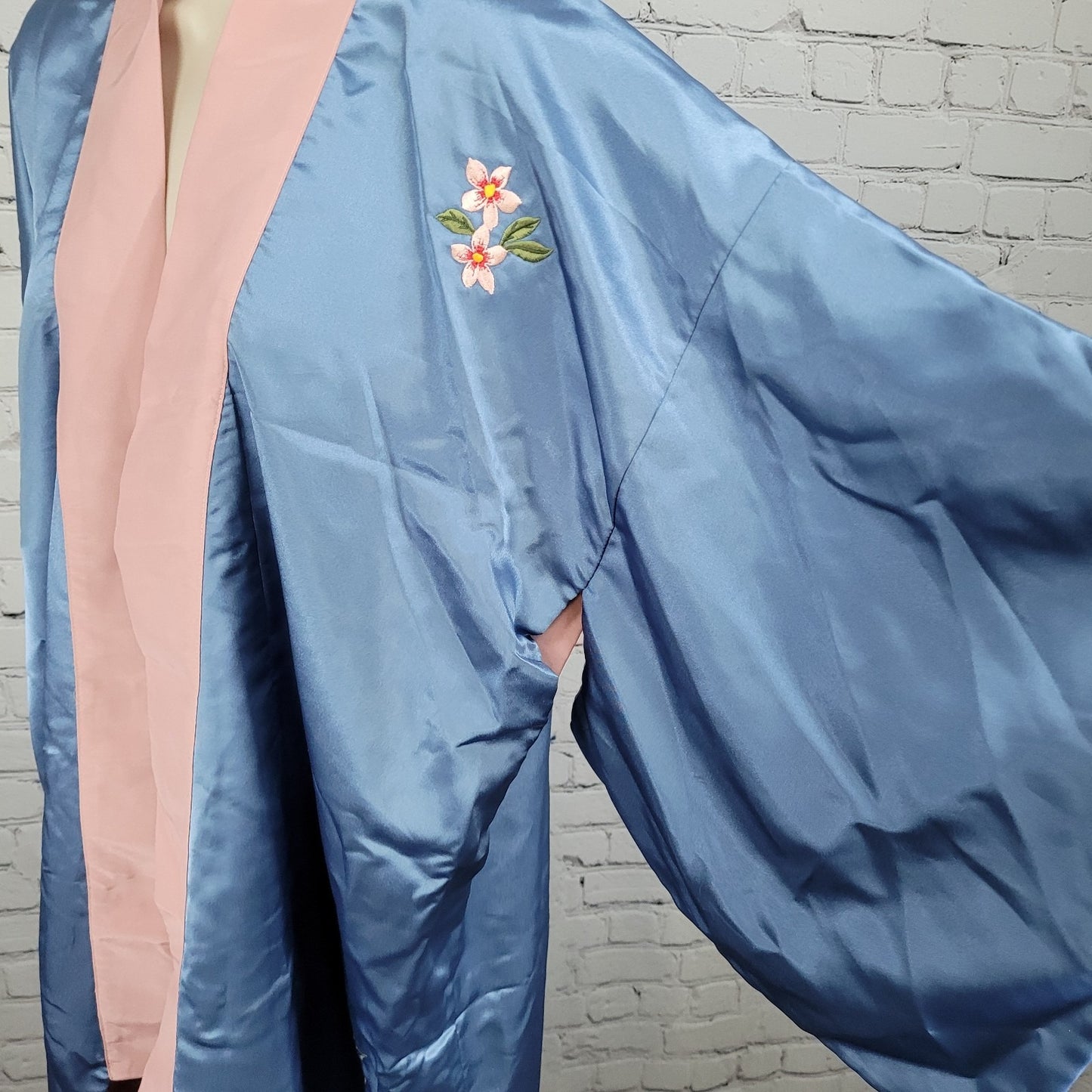 Warner Bros Productions The Last Samurai Blue Cherry Blossom Kimono Robe USA O/S
