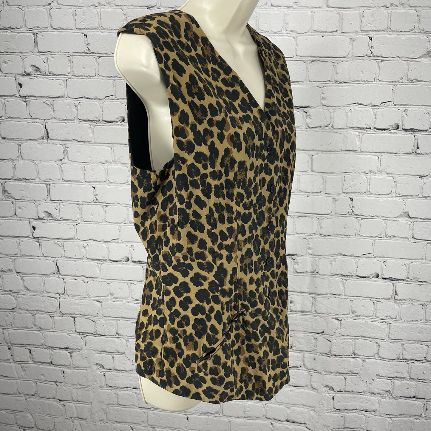 Bloomingdale’s Brown Leopard 100% Silk Lined Button Up Blouse Vest Size 10