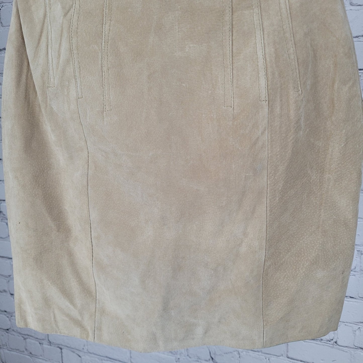Express Compagnie Internationale Tan Genuine Suede Mini Skirt Size 5/6 (25x18.5)