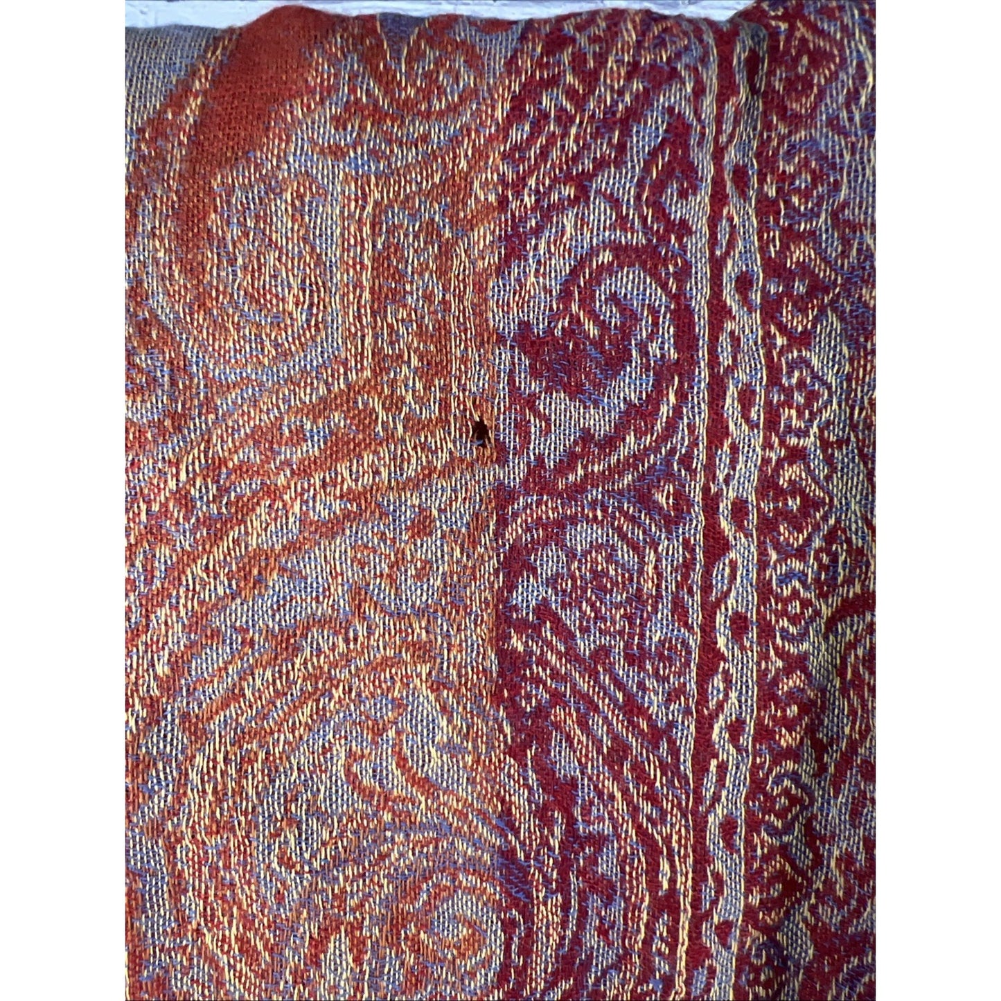FRANGI Pink Multicolor Paisley 100% Wool Tasseled Scarf Shaw Wrap India 80”x 28”