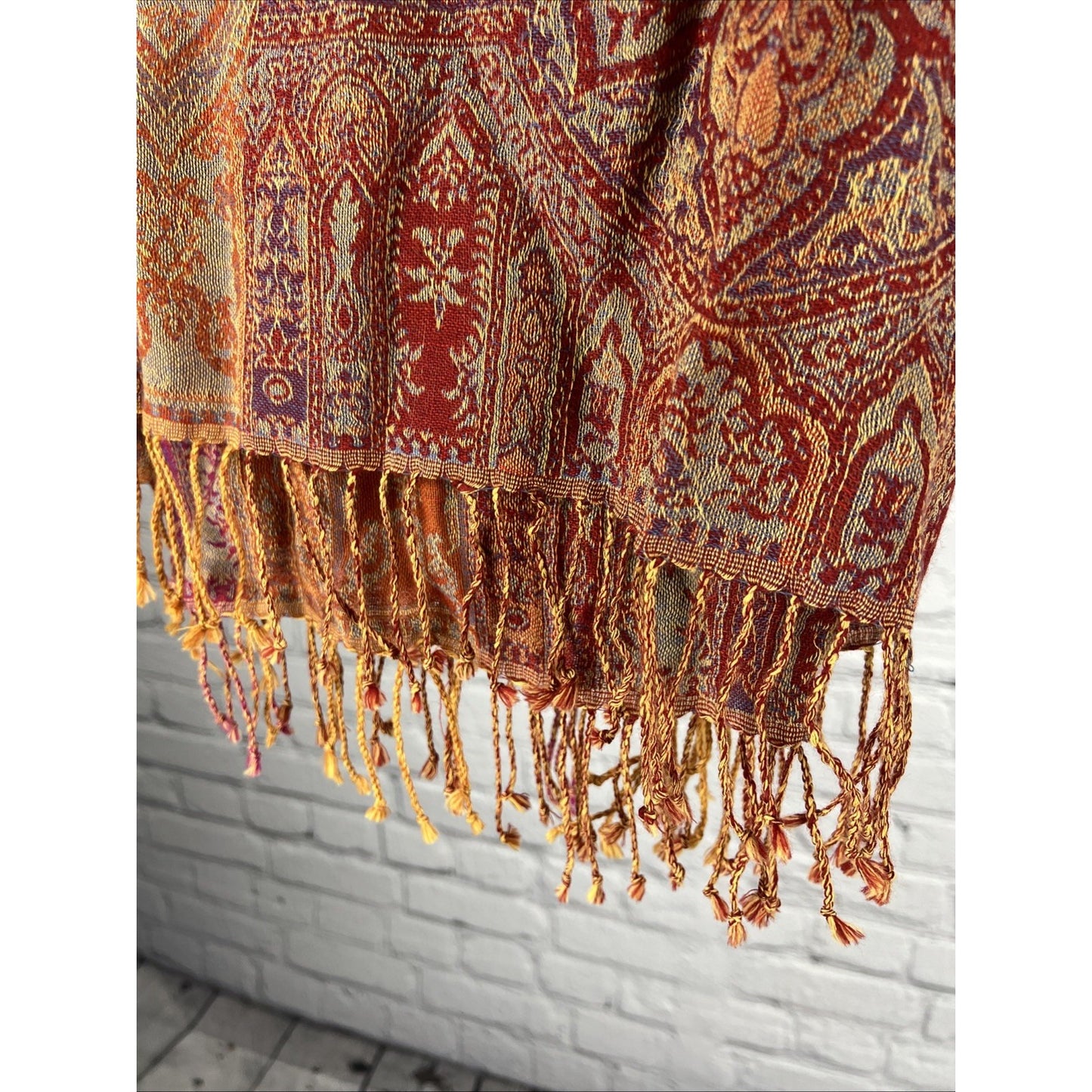 FRANGI Pink Multicolor Paisley 100% Wool Tasseled Scarf Shaw Wrap India 80”x 28”
