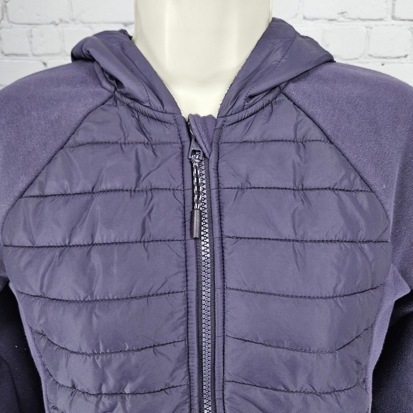 Athleta Girl Purple Hooded Insulated Thumbholes Full Zip Jacket Girls Large L 12