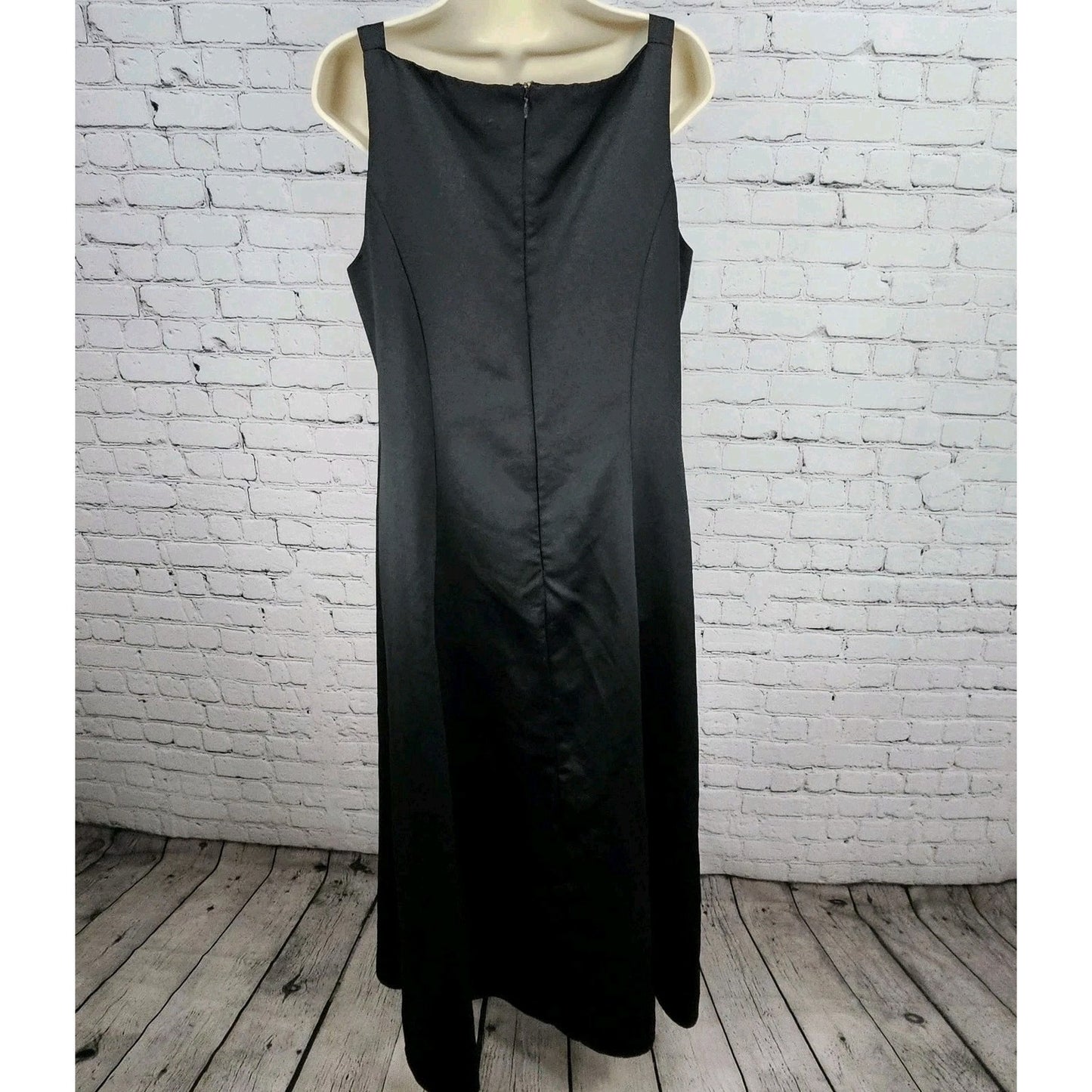 VTG Betsy & Adam Black Satin Strappy Lined Classic Sheath Maxi Dress USA 16W