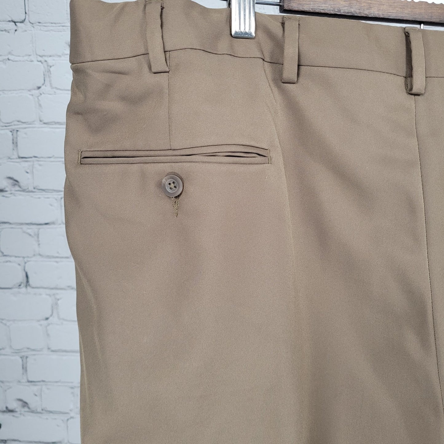 Jos A Bank Brown Traveler Stretch Waist Pleated Cuffed Dress Pants 42x30