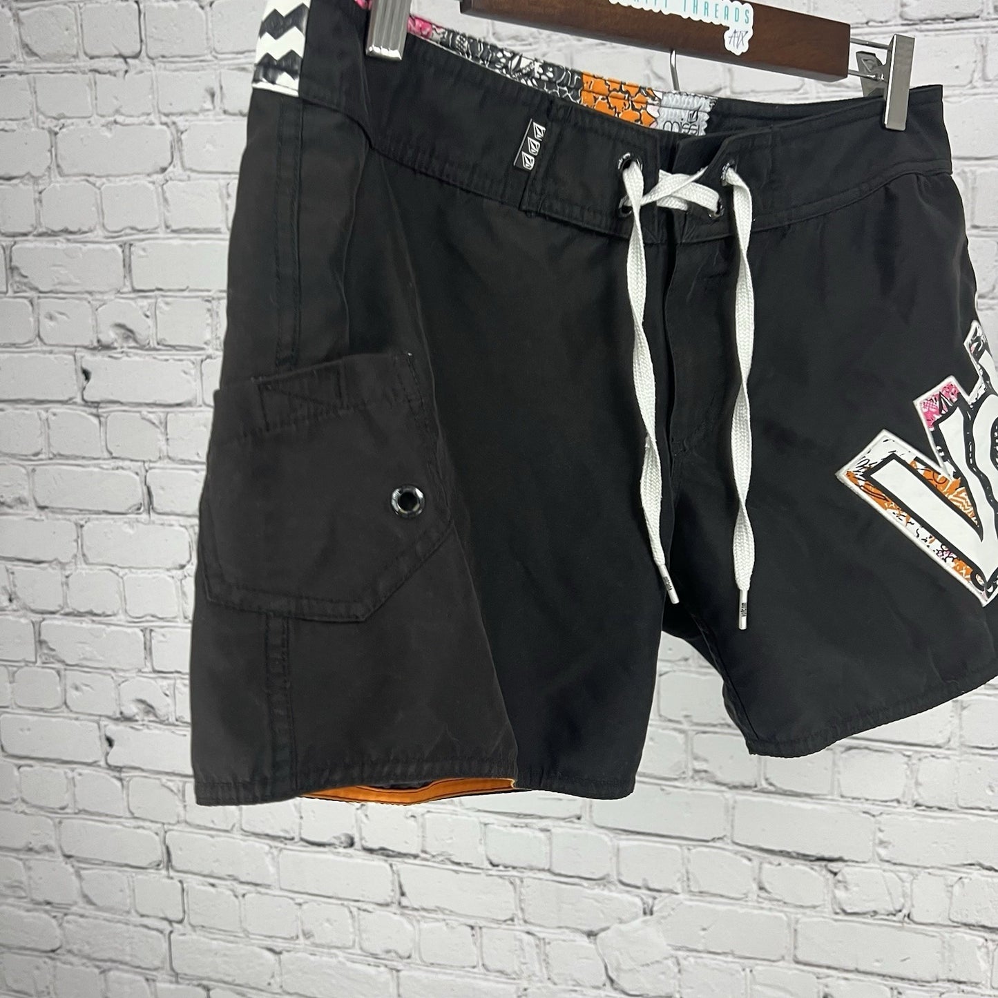Volcom Miss Mod Black Board Shorts Beach Surfing Swim Women’s 7