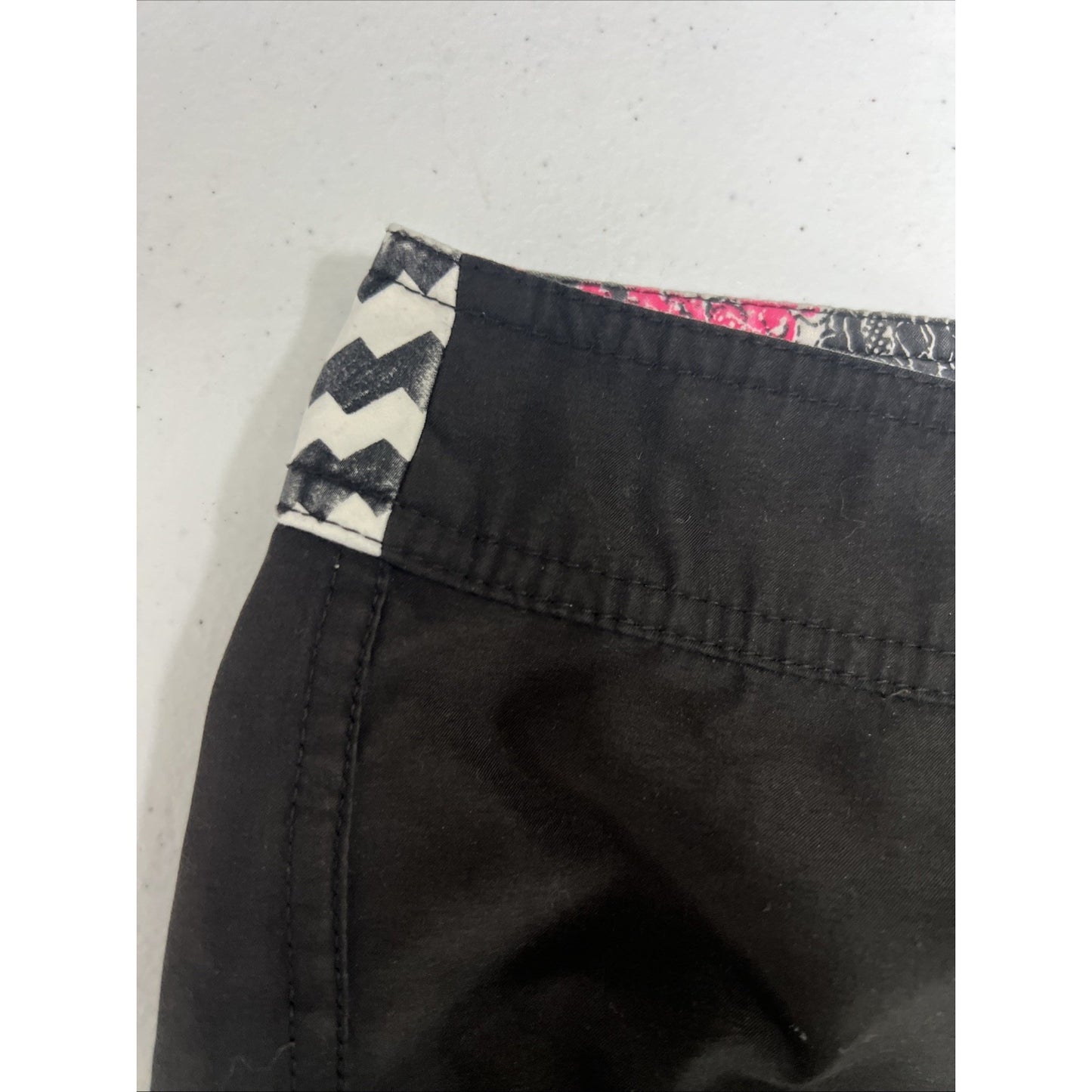 Volcom Miss Mod Black Board Shorts Beach Surfing Swim Women’s 7