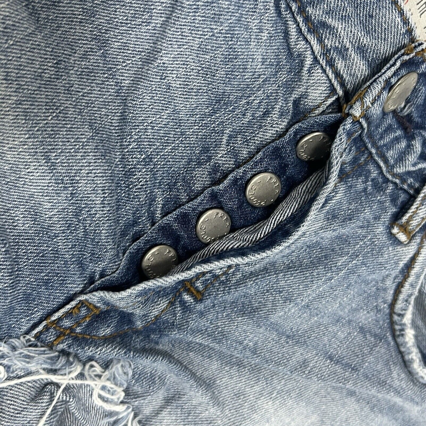 We The Free Light Blue Denim Cotton Distressed Jean Hot Shorts Size 26 (29X2)