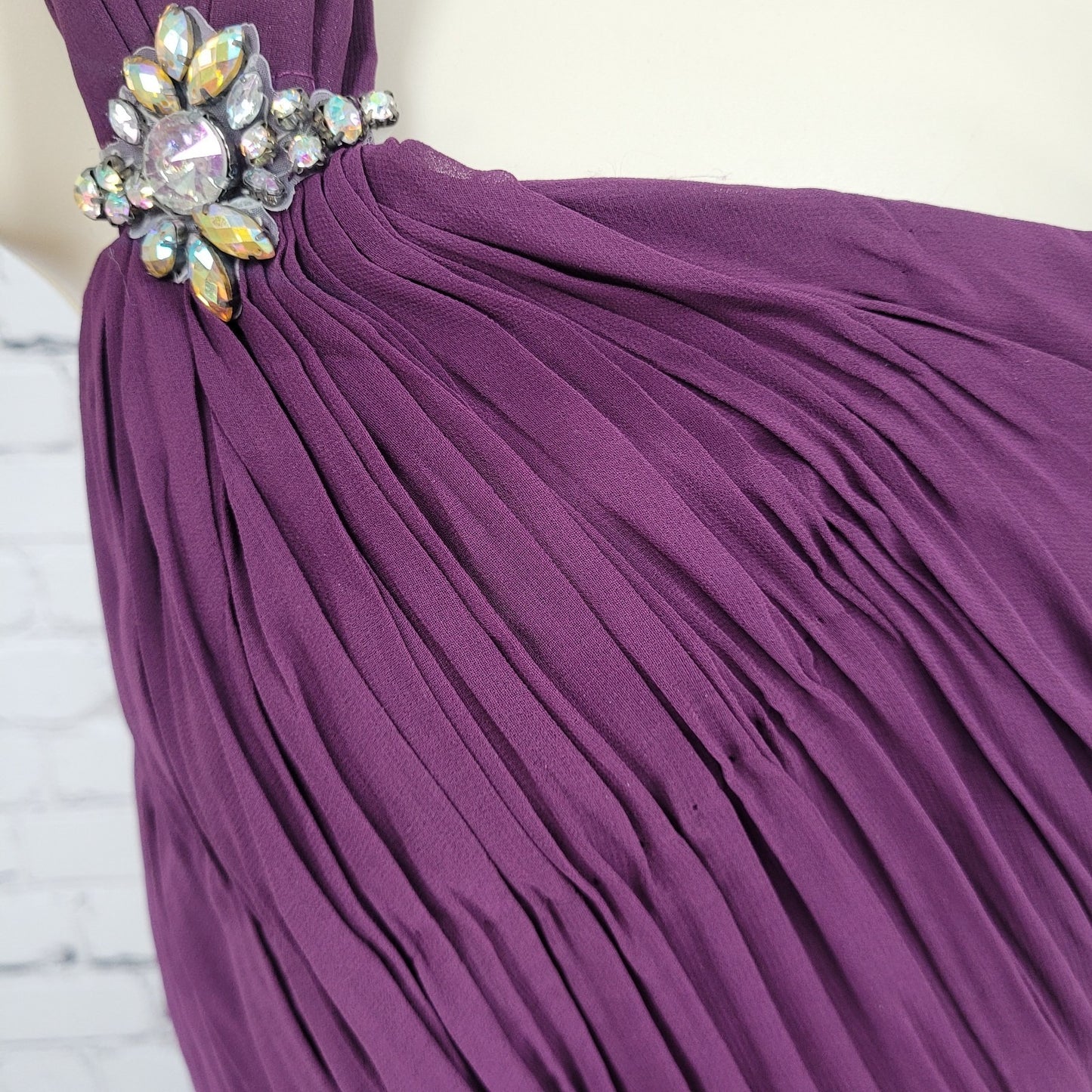 Aspeed Purple Chiffon One Shoulder Brooch Embellished Dress Gown USA Size XL