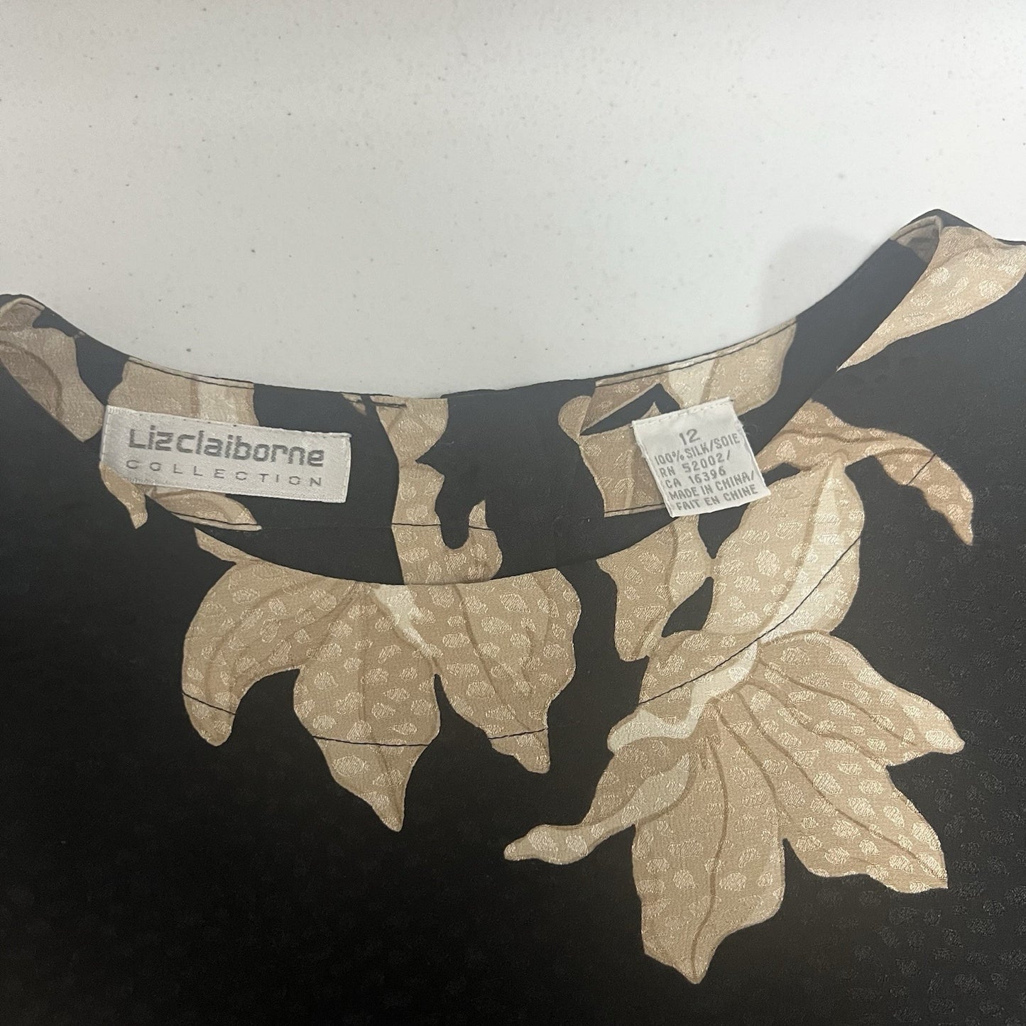 VTG Liz Claiborne Black Tan Floral Silk Back Button Up Long Sleeve Blouse 12