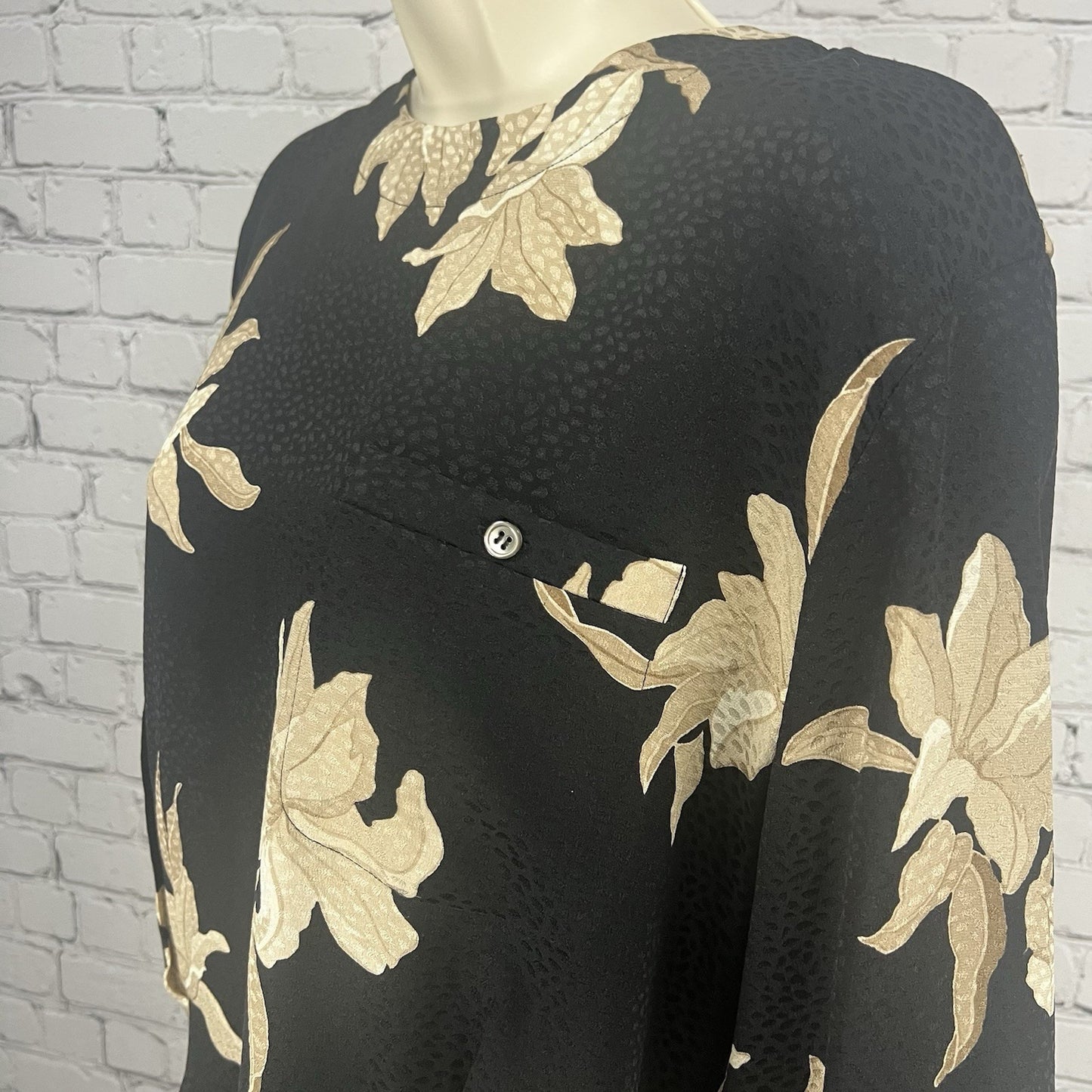 VTG Liz Claiborne Black Tan Floral Silk Back Button Up Long Sleeve Blouse 12