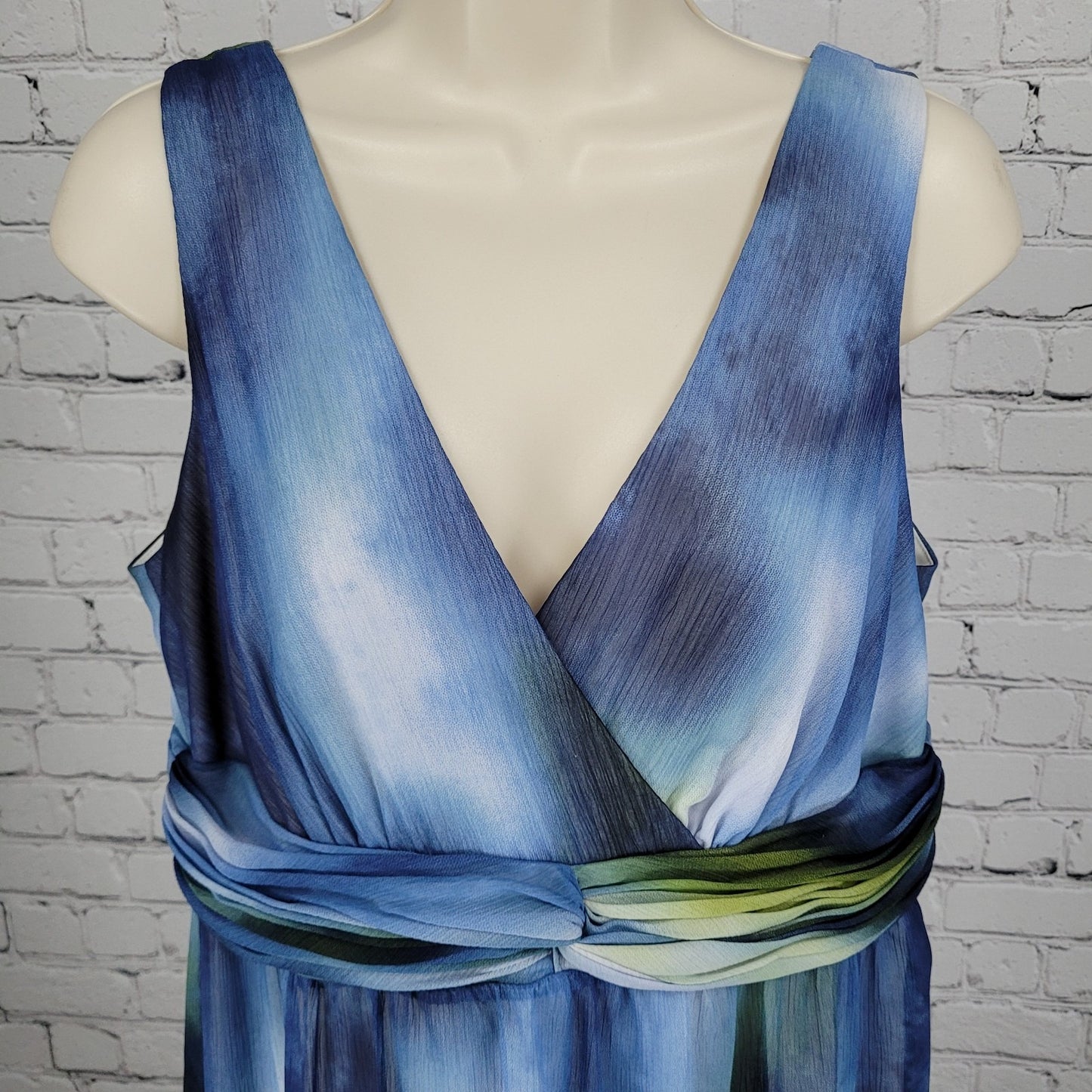 Chico's Blue Green Pleated Empire Waist Sleeveless Maxi Dress Size 1.5 US 10