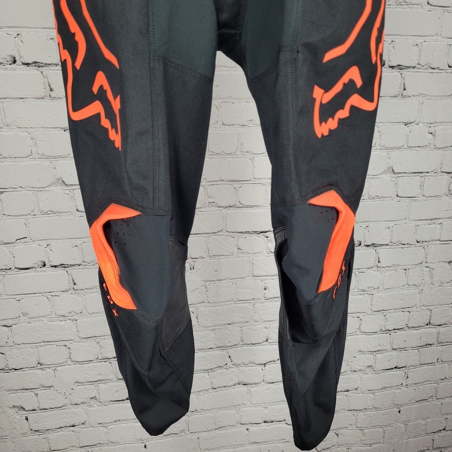 Fox Racing Black Orange Leather PatchPadded Adjustable Belt Pants Youth 10-26