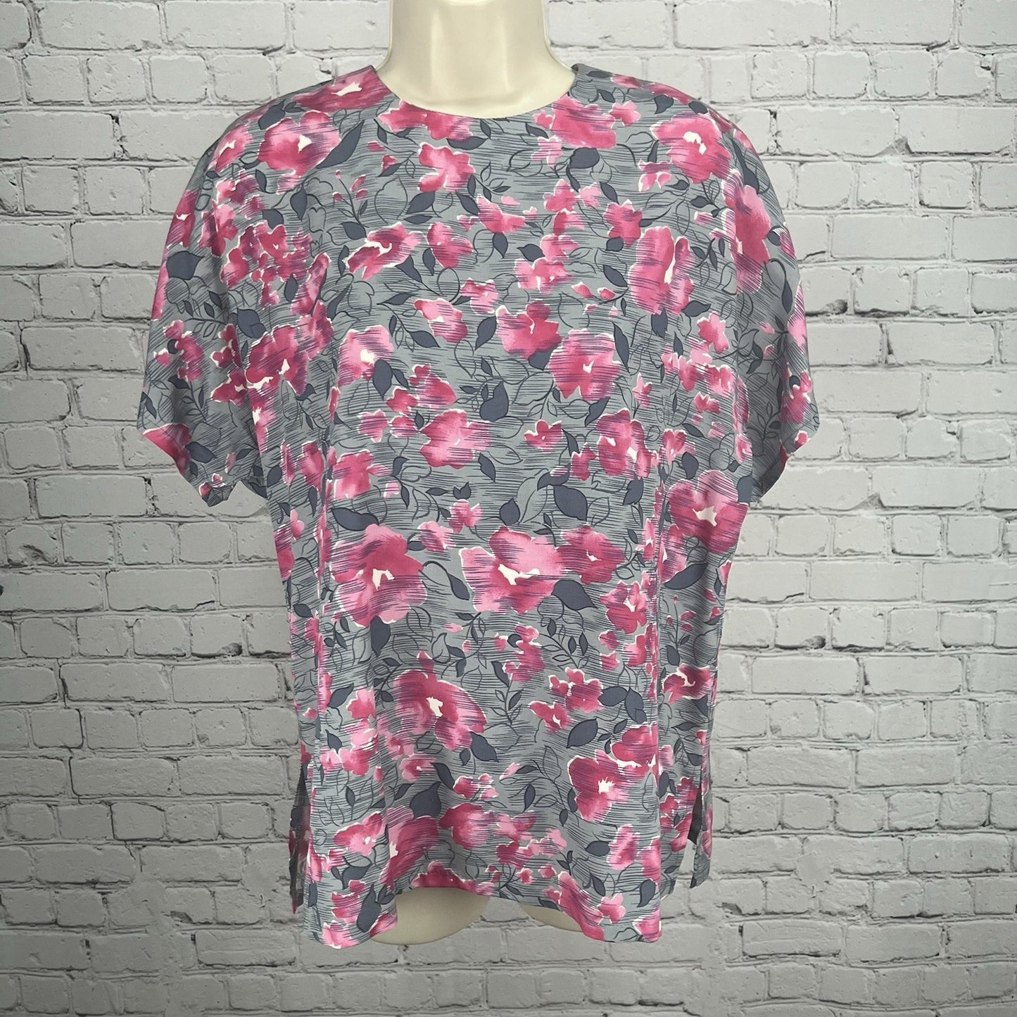 VTG Country Sophisticates by Pendleton Grey Pink Floral Short Sleeve Blouse 12