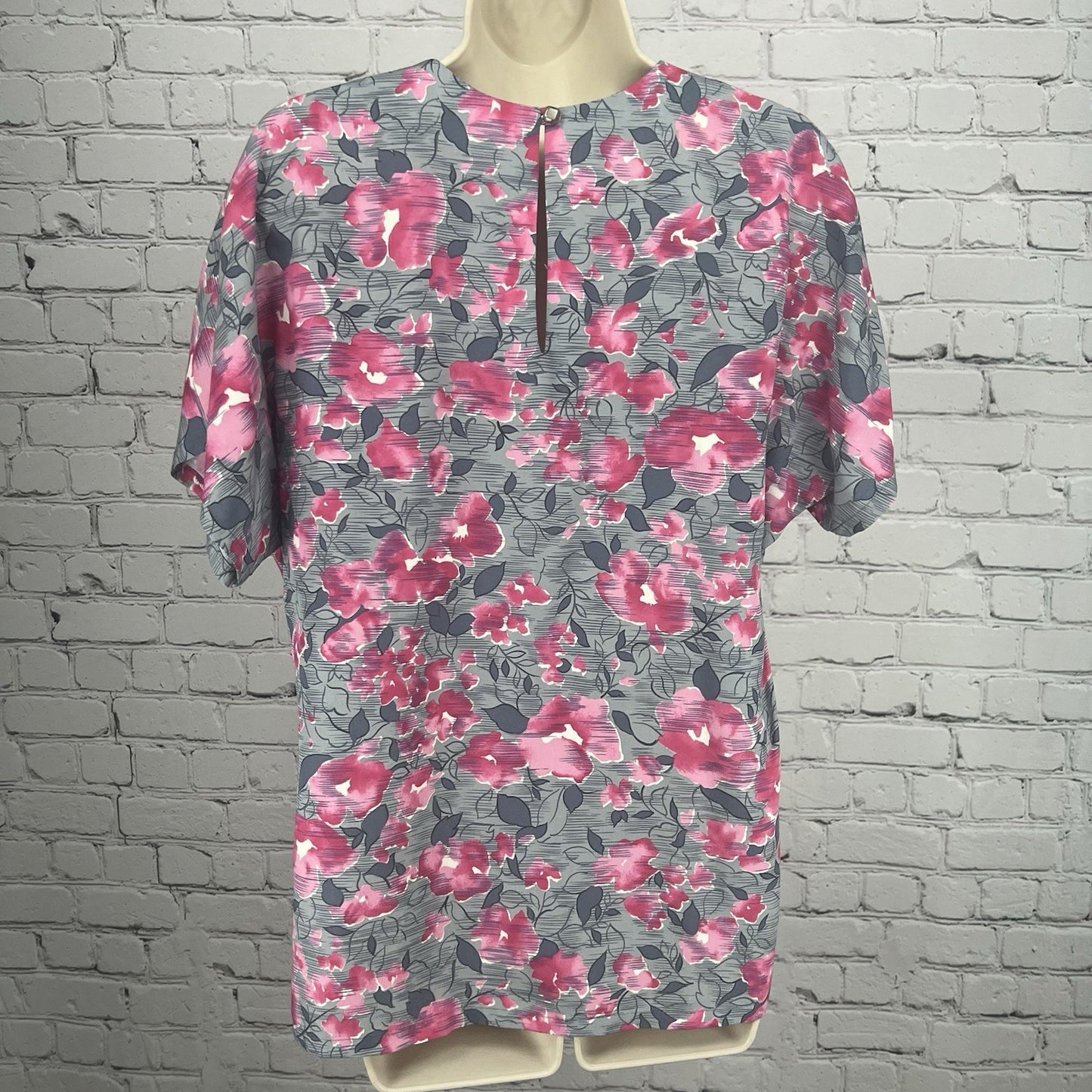 VTG Country Sophisticates by Pendleton Grey Pink Floral Short Sleeve Blouse 12