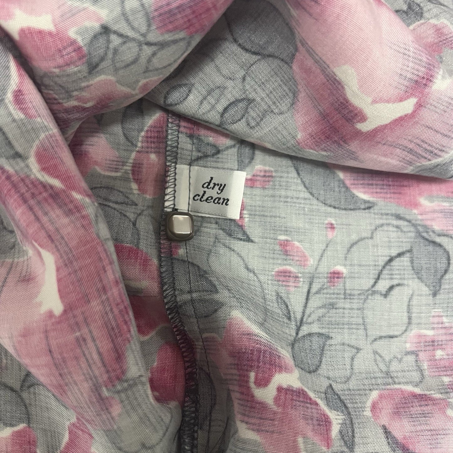 VTG Country Sophisticates by Pendleton Grey Pink Floral Short Sleeve Blouse 12
