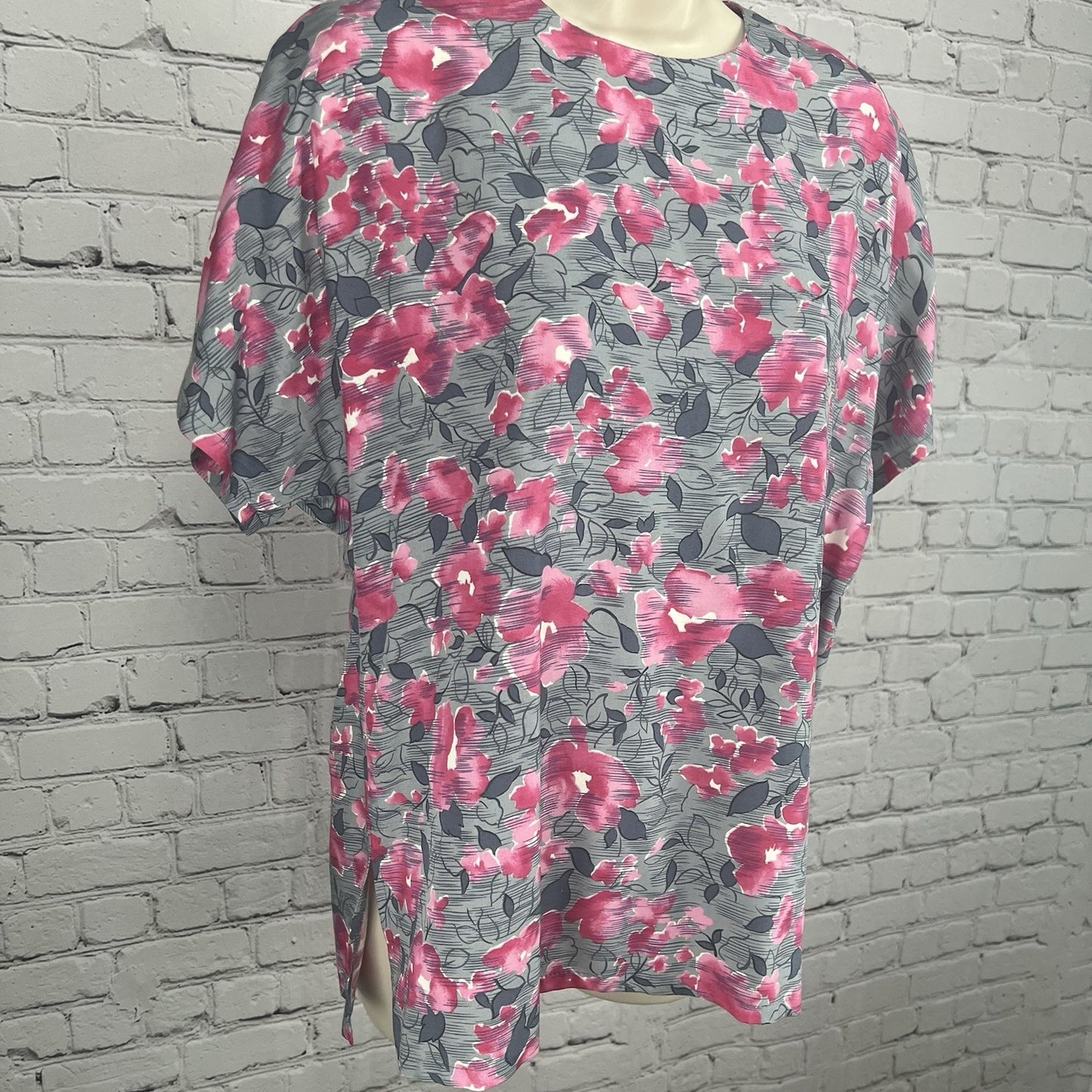 VTG Country Sophisticates by Pendleton Grey Pink Floral Short Sleeve Blouse 12